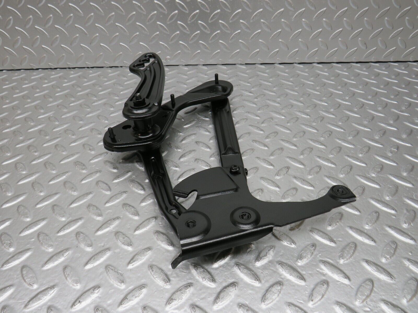 31441 Mercedes-Benz S124 220TE Wagon Bonnet Hinge Left Side 1298870174