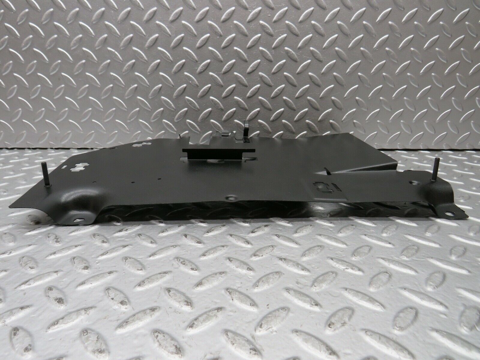 21785 Mercedes-Benz W126 300SE Left Footwell Relay Holder Bracket