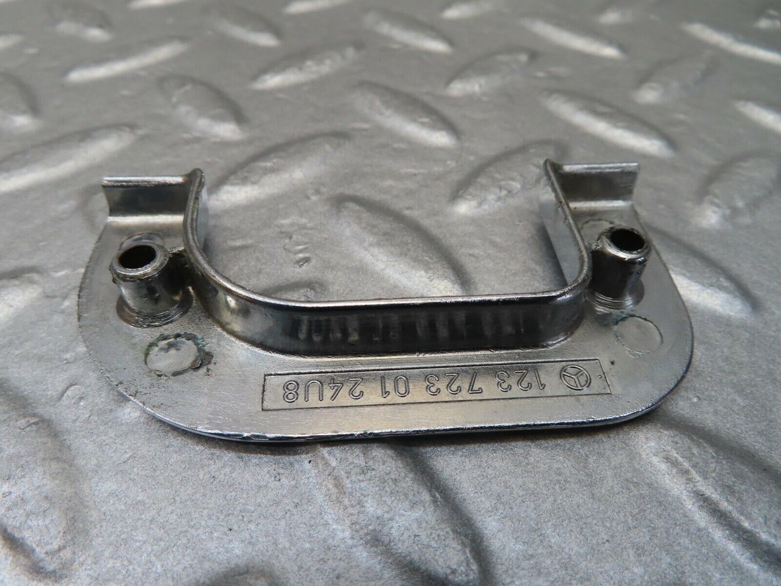 16040 Mercedes-Benz W123 280E Left Interior Chrome Door Latch Trim 1237230124