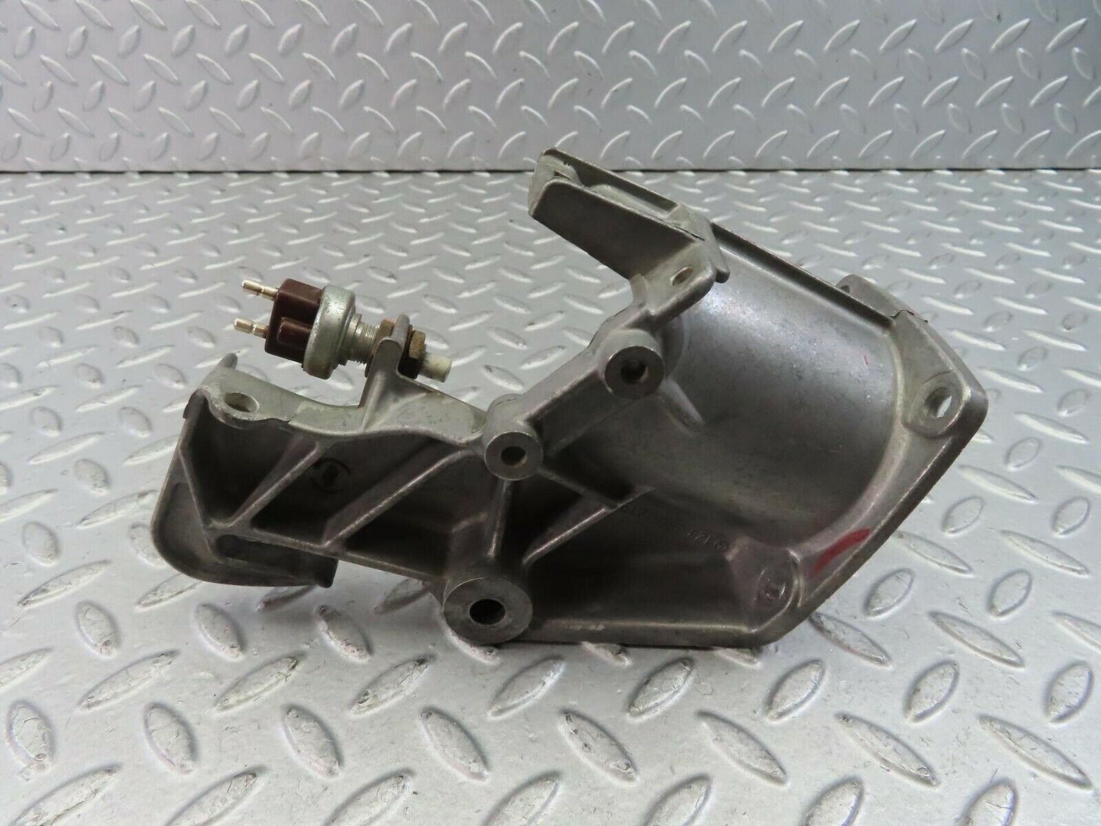 9664 Mercedes-Benz C123 280CE Coupe Brake Pedal Bracket Support 1232900219