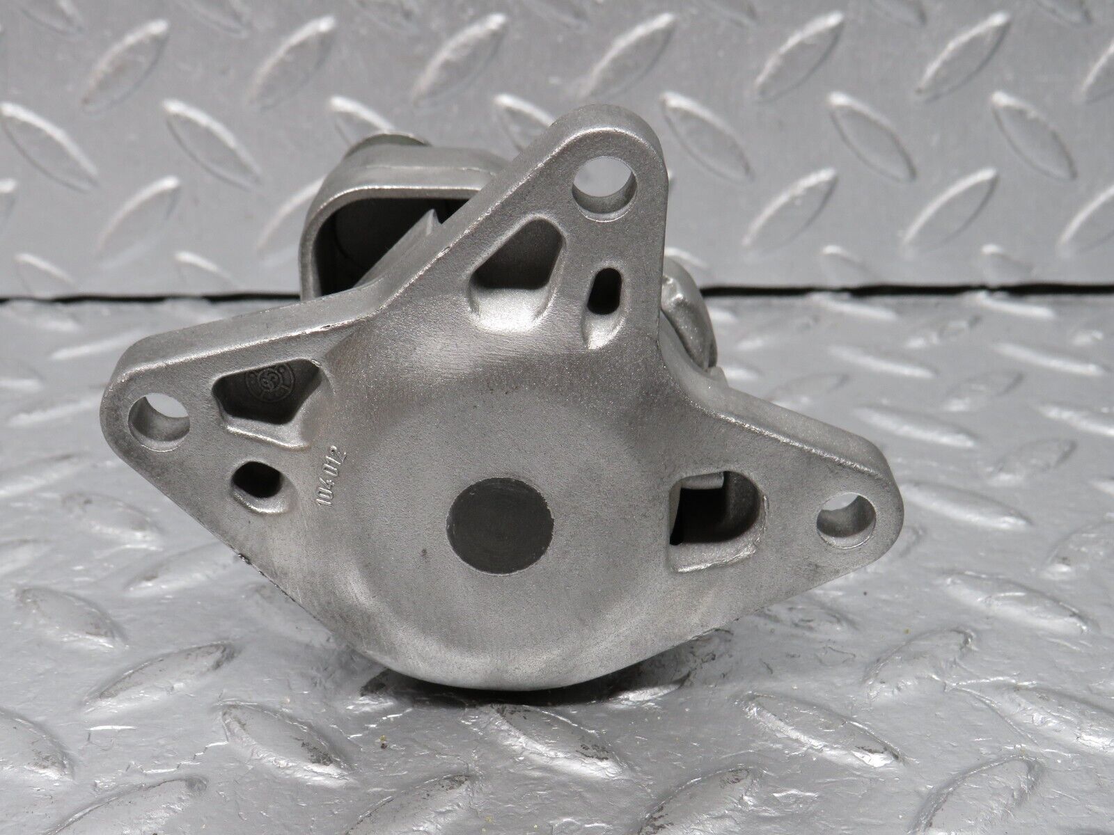 39431 Mercedes-Benz R129 320SL Coupe Belt Tensioner 1042000870