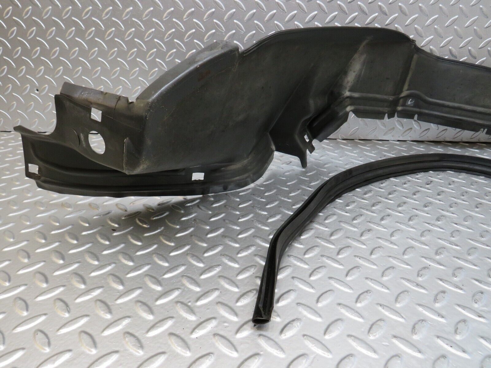 26496 Mercedes-Benz C124 220CE Front Right Inner Fender Wing Splash Guard 1248840735