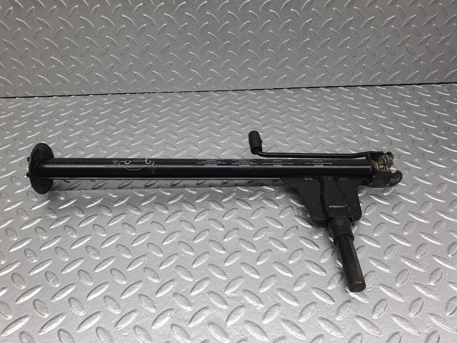 41015 Mercedes-Benz W126 300SE Car Jack 1235830715