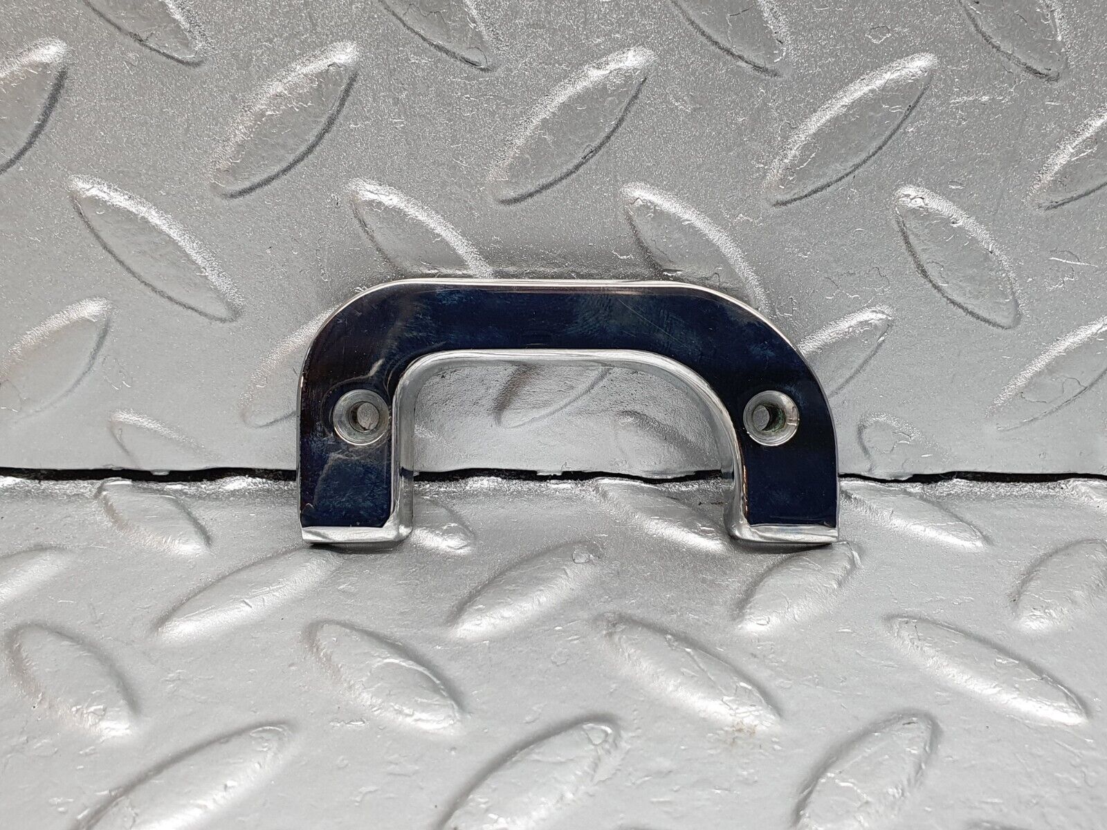 40896 Mercedes-Benz W126 300SE Interior Chrome Door Latch Trim Right 1237230224