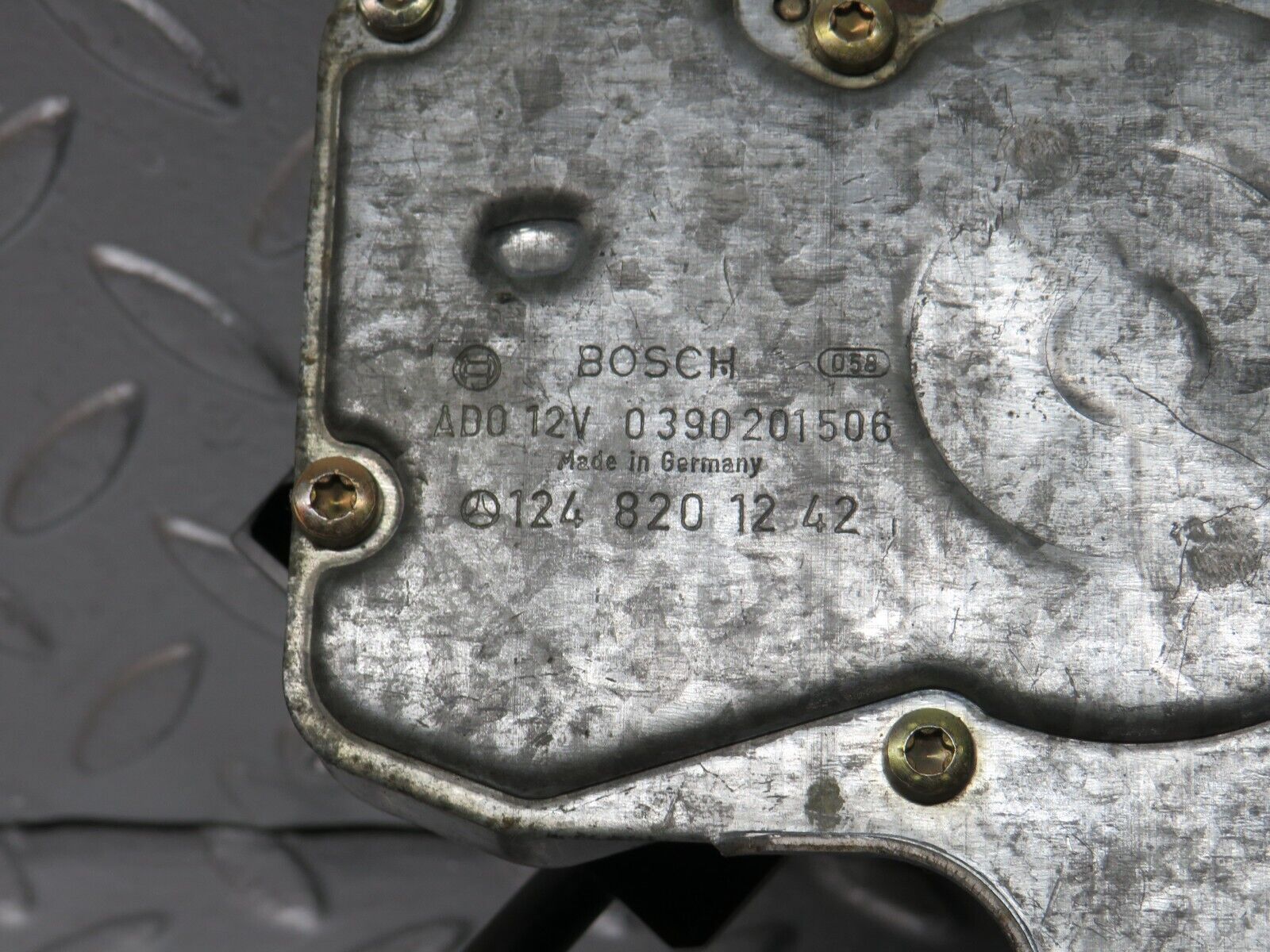 31470 Mercedes-Benz S124 220TE Wagon Rear Wiper Motor 1248201242