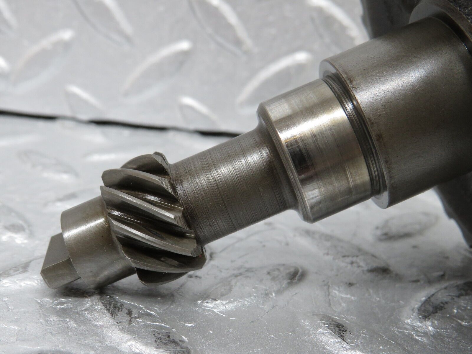 37121 Mercedes-Benz C126 420SEC Coupe Camshaft Intermediate Timing Gear 1161570414