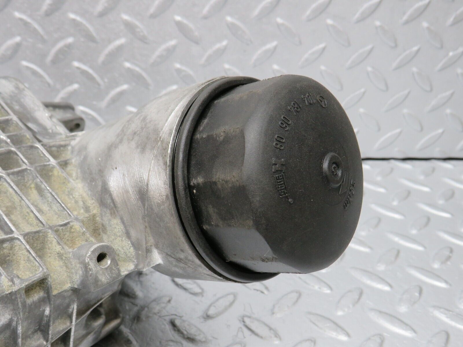 38621 Mercedes-Benz R129 280SL Coupe Oil Filter Housing 1041840608