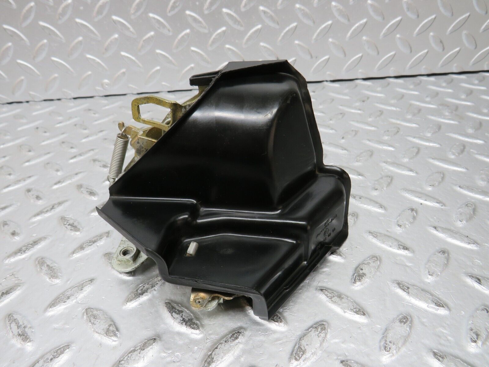 32143 Mercedes-Benz W123 230E Rear Right Door Lock Mechanism 1237330208