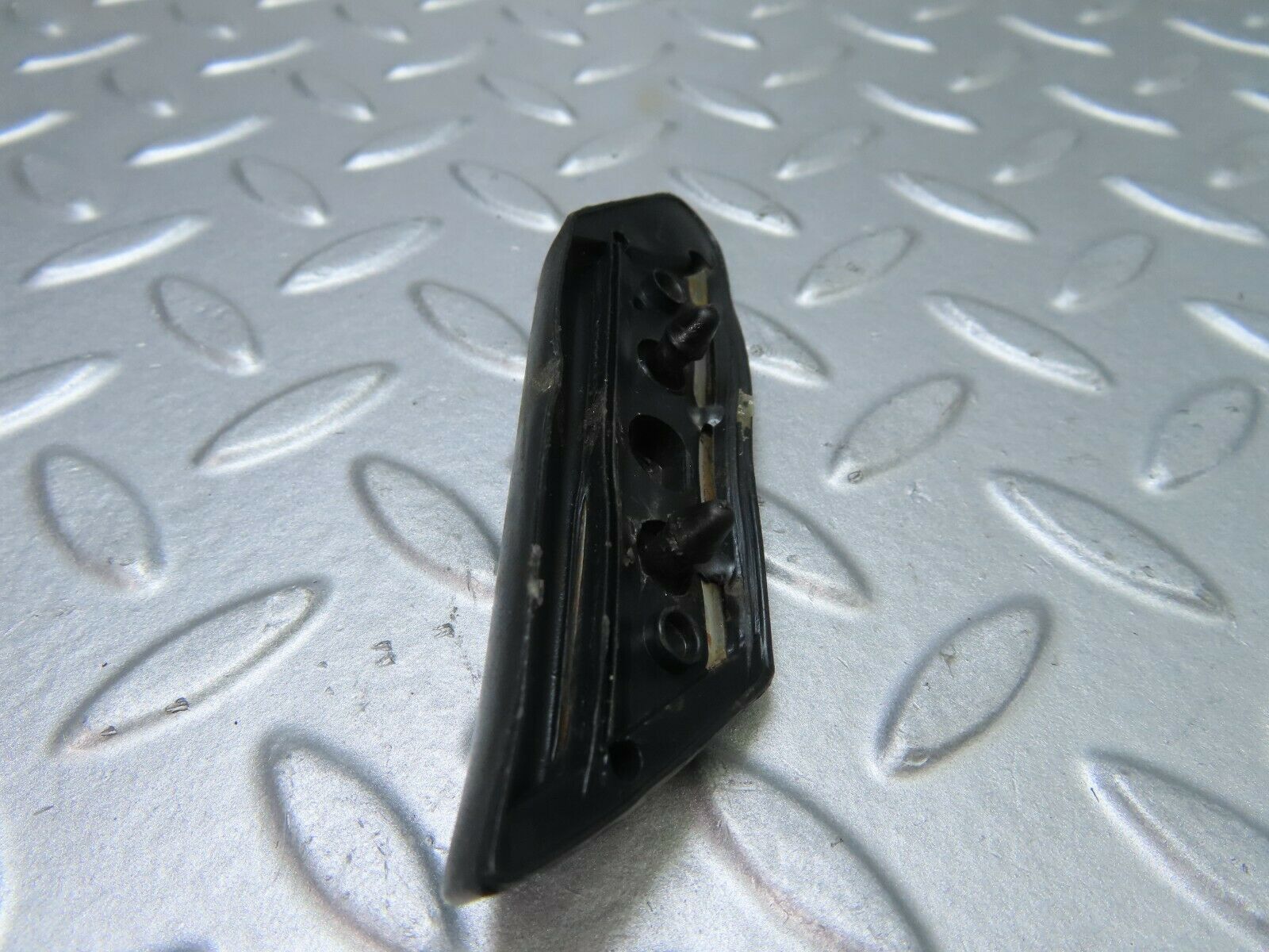 7265 Mercedes-Benz W116 450SE Rear Left Fender Wing Centre Chrome Trim