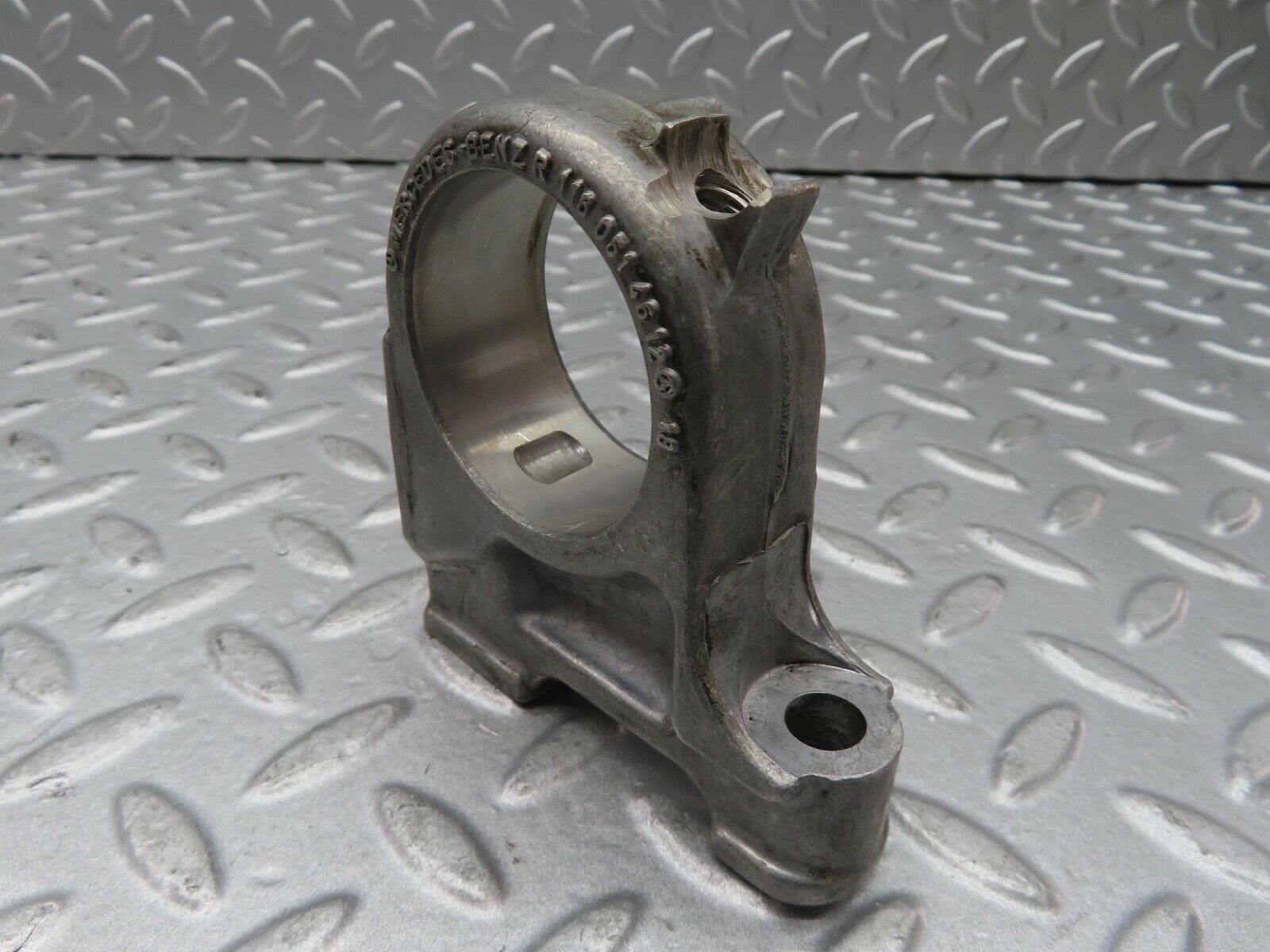 16722 Mercedes-Benz C107 380SLC Camshaft Tower Bearing 1160514612