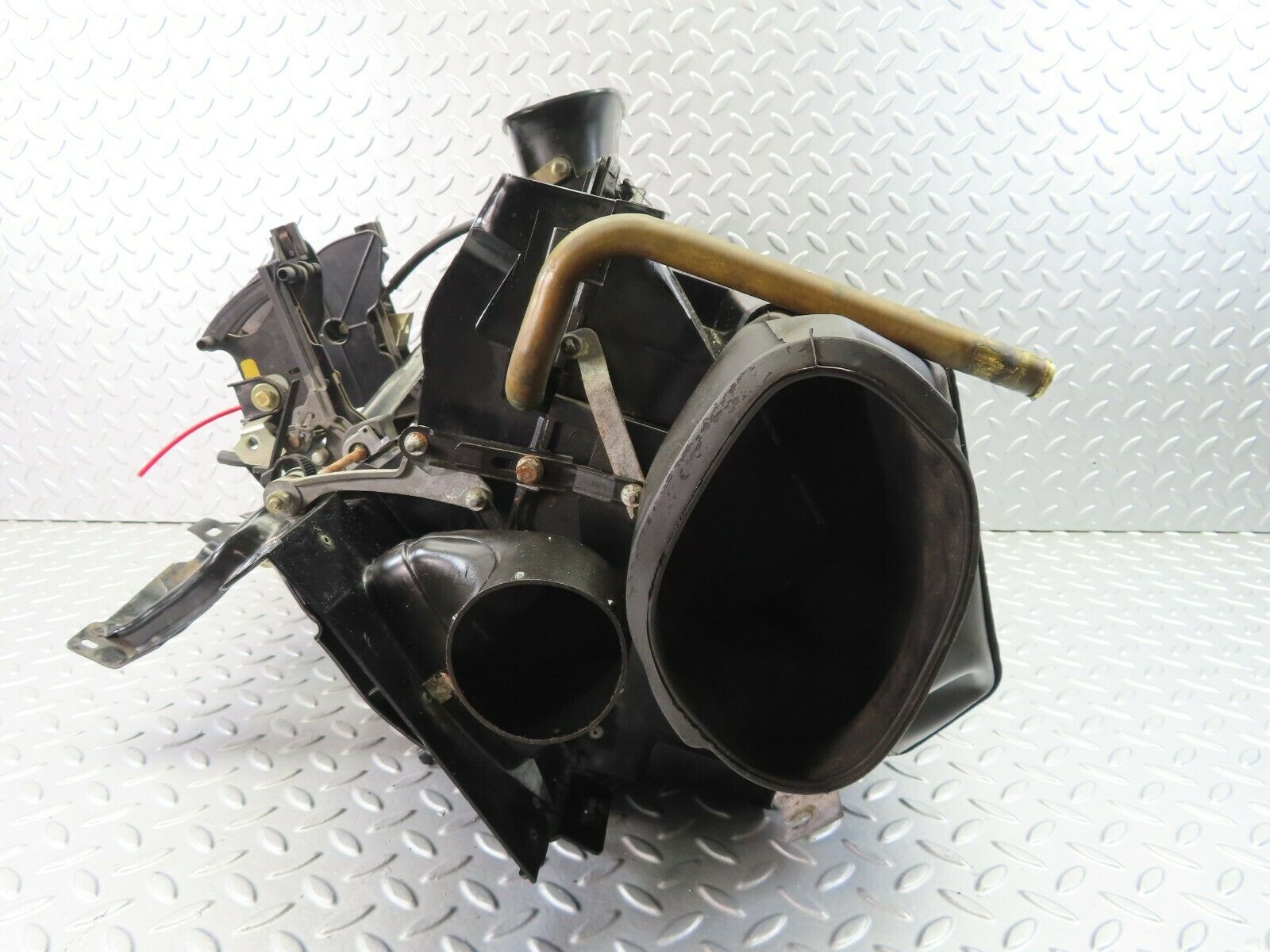 7483 Mercedes-Benz W116 450SE Heater Box Blower Housing