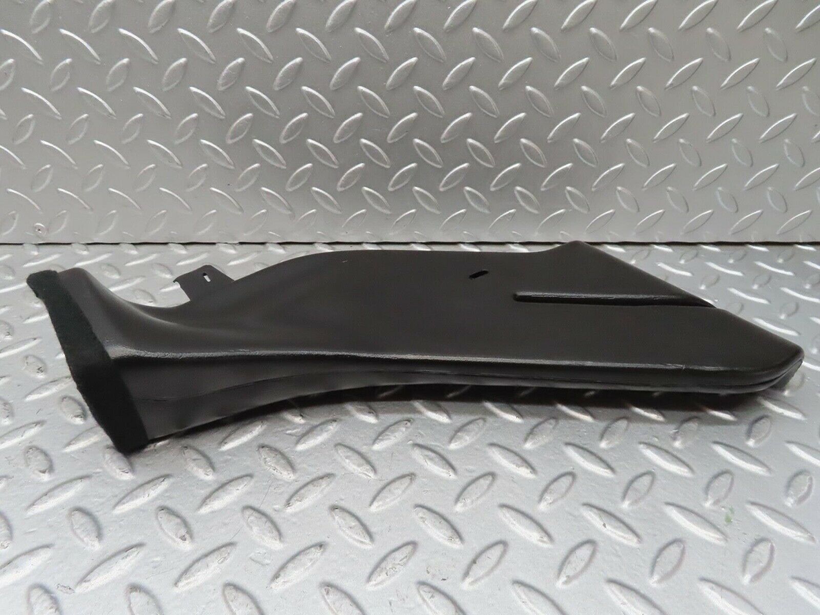 14688 Mercedes-Benz W201 190E Air Duct Heater Ventilation Left Side