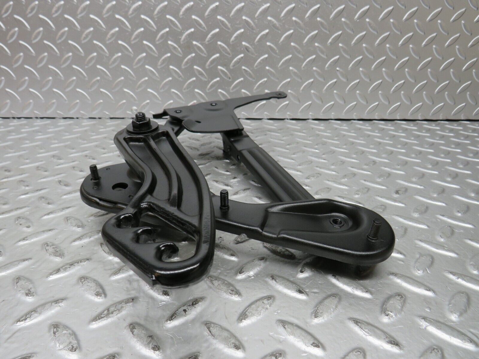 27740 Mercedes-Benz S124 300TE Wagon Bonnet Hinge Right Side 1298870274