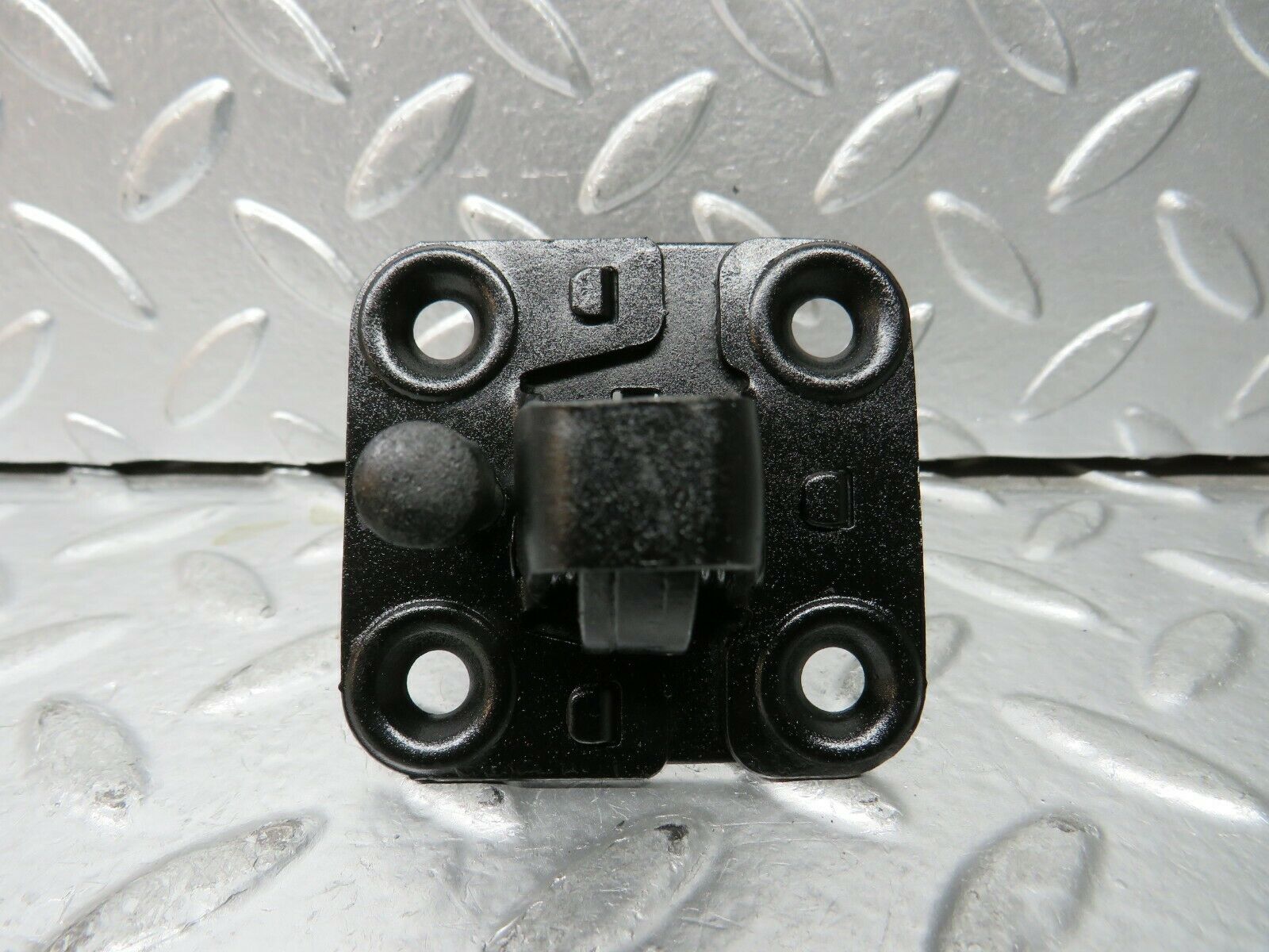 23378 Mercedes-Benz W116 350SE Bonnet Lock Catch