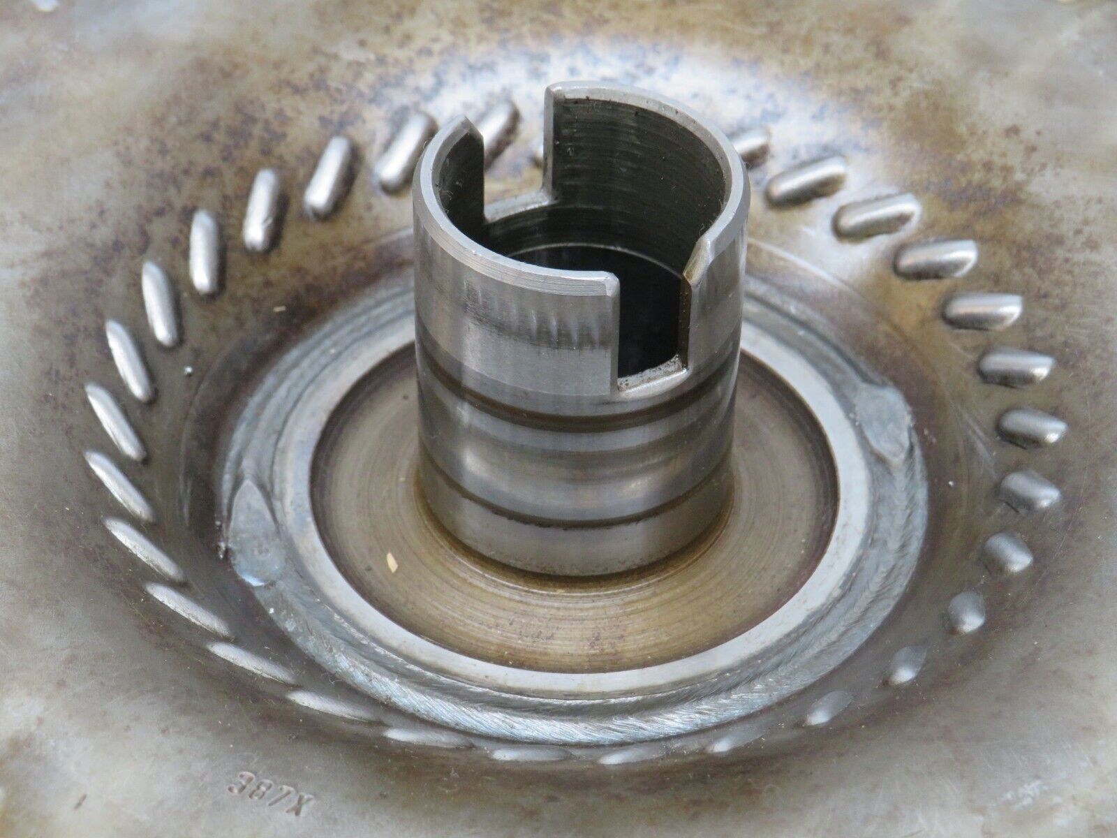 33822 Mercedes-Benz W201 190E 2.0L Torque Converter 1232500202