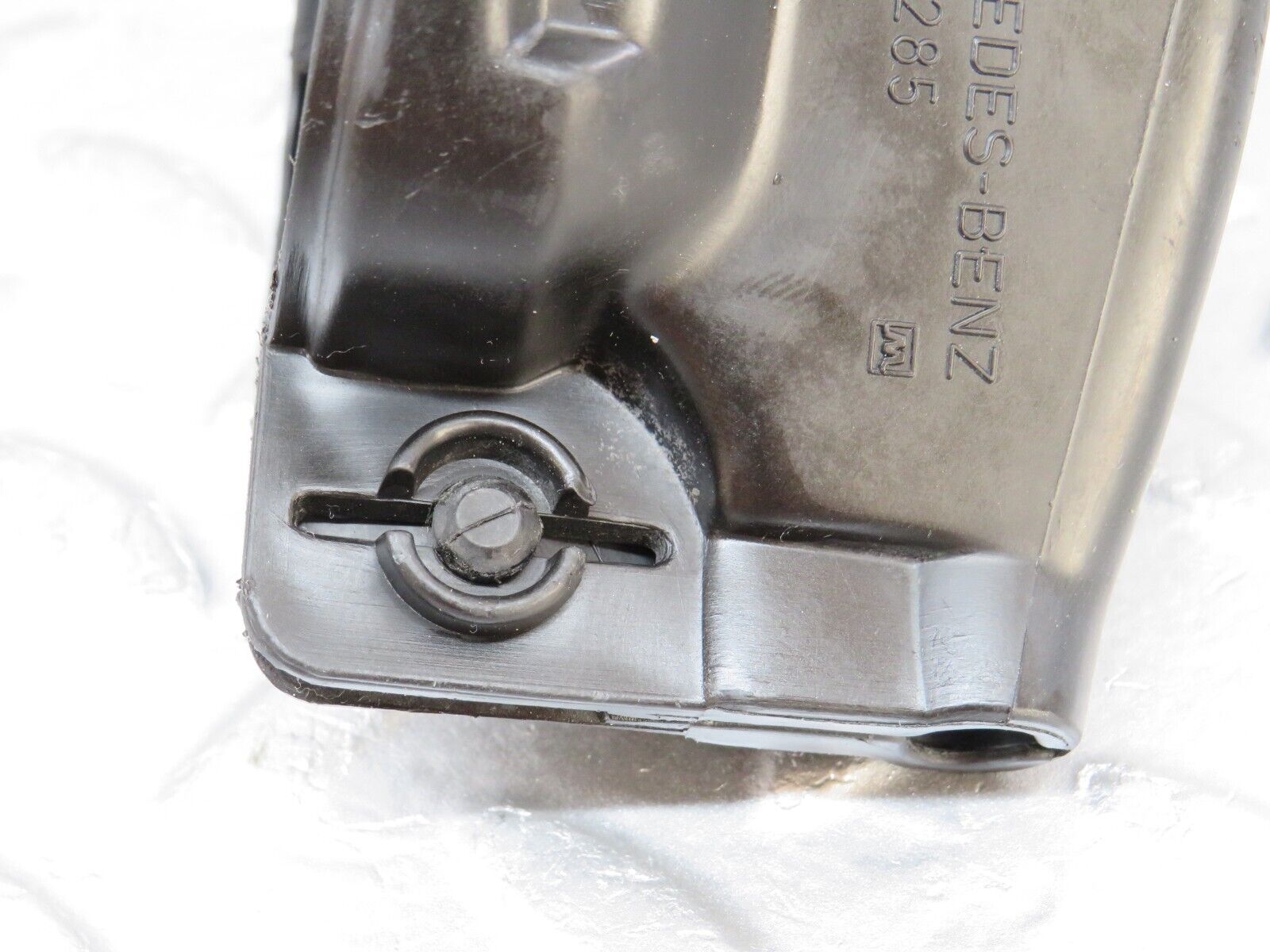 36032 Mercedes-Benz W126 420SE Ignition Coil Cover Cap 0001582285