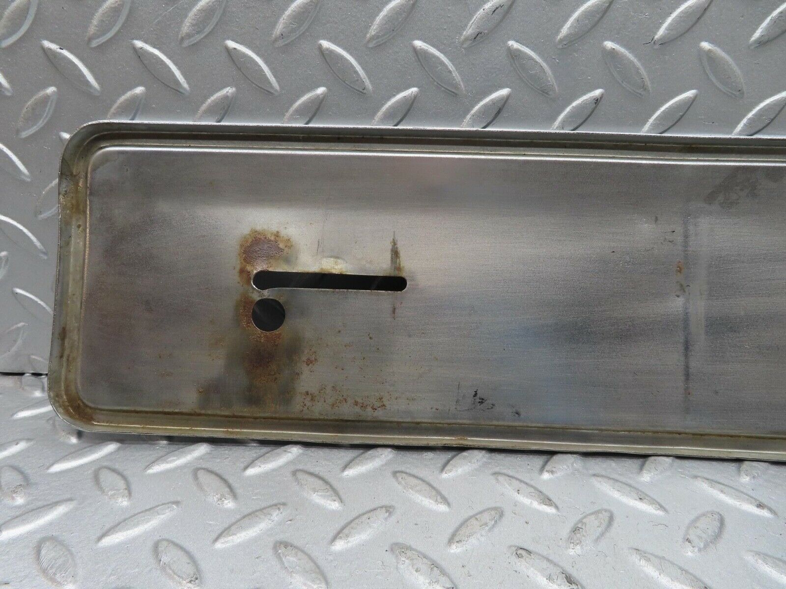 12612 Mercedes-Benz W108 280SE 3.5 Front number Plate Holder