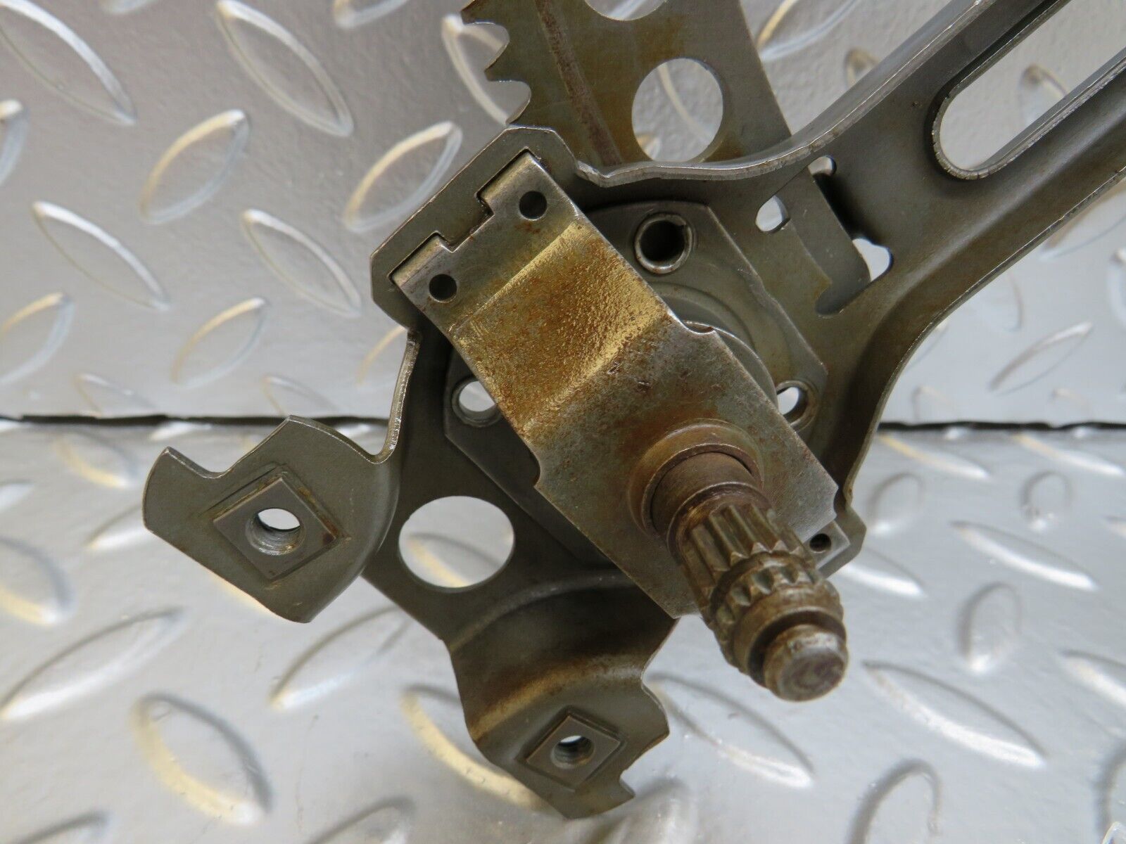 25453 Mercedes-Benz W123 200 Front Right Manual Window Regulator