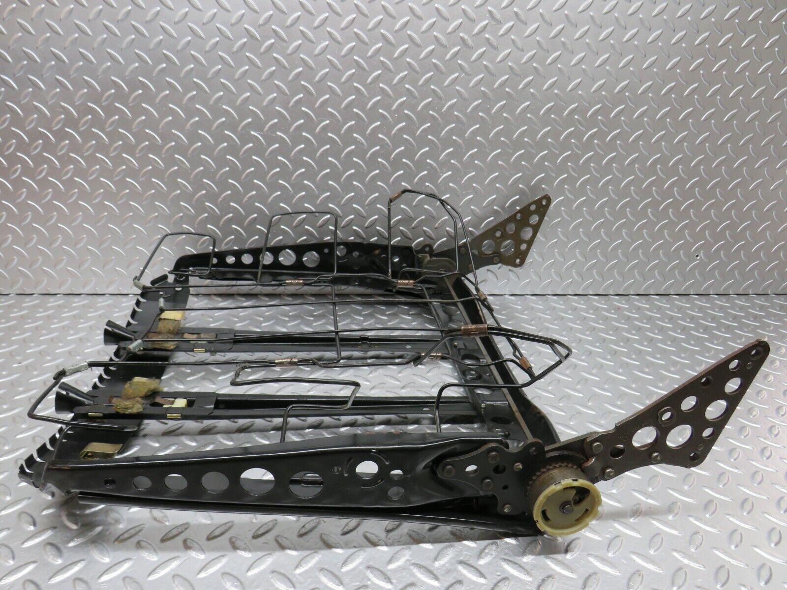 25479 Mercedes-Benz W123 200 Seat Backrest Right Side 1239101485