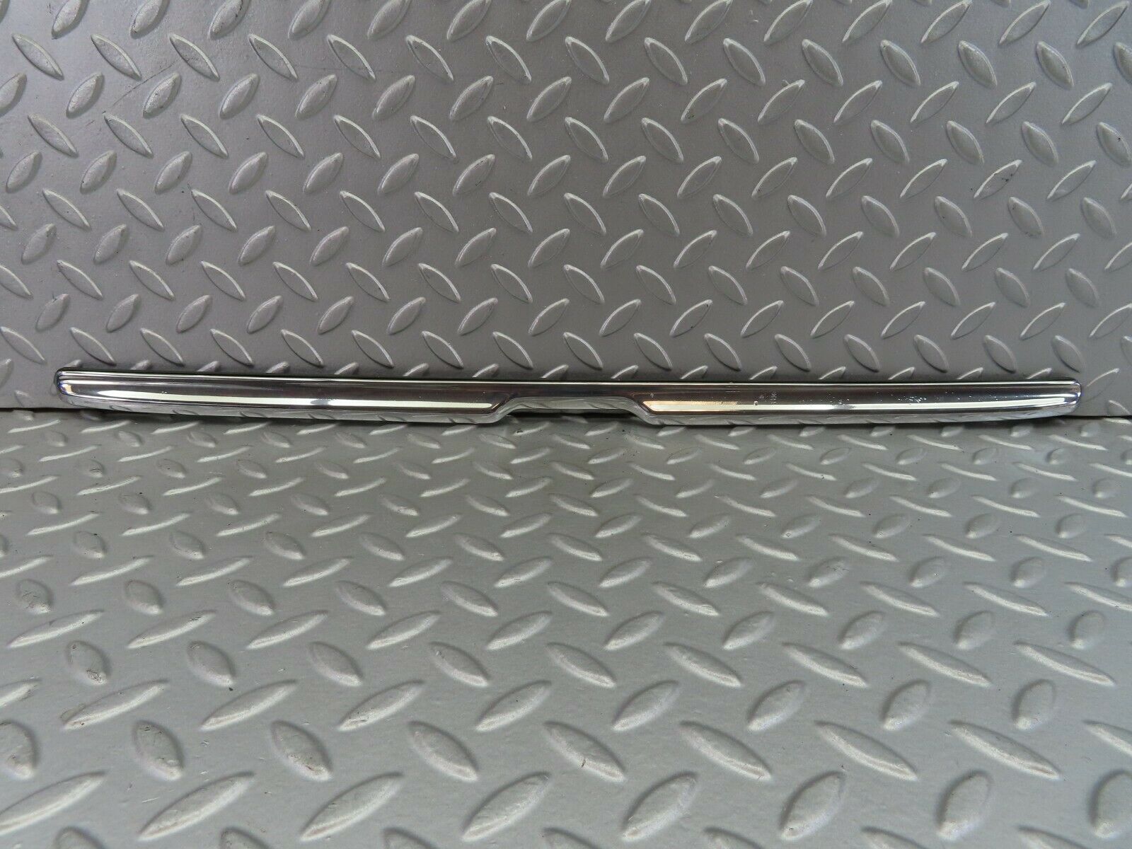 7362 Mercedes-Benz W116 450SE Boot Trunk Handle Bar Chrome 1167580102