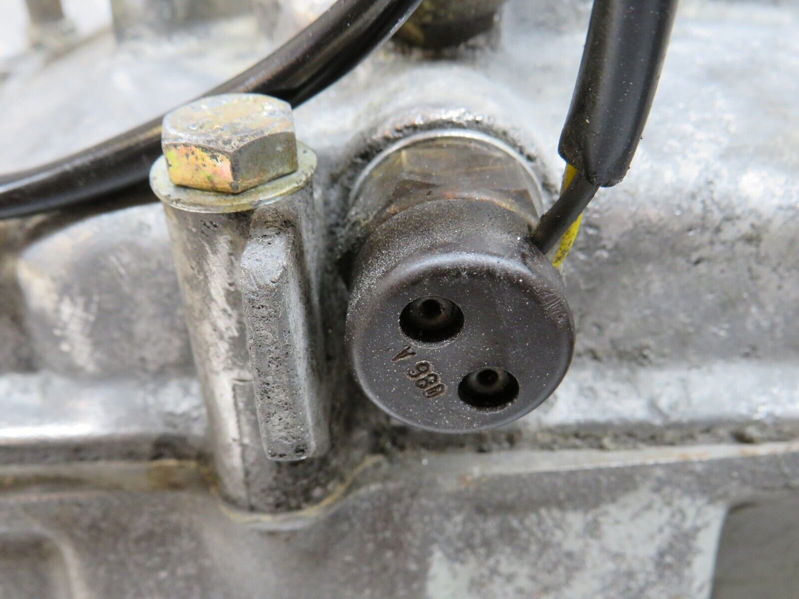 35951 Mercedes-Benz W108 Manual Gearbox 4 Speed 46020 1112610501