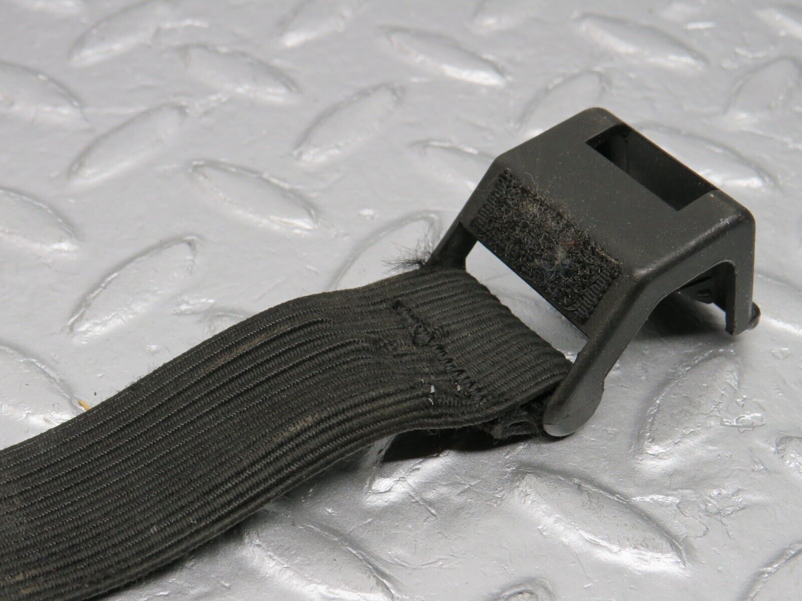 39783 Mercedes-Benz R129 320SL Coupe Wind Deflector Cover Right