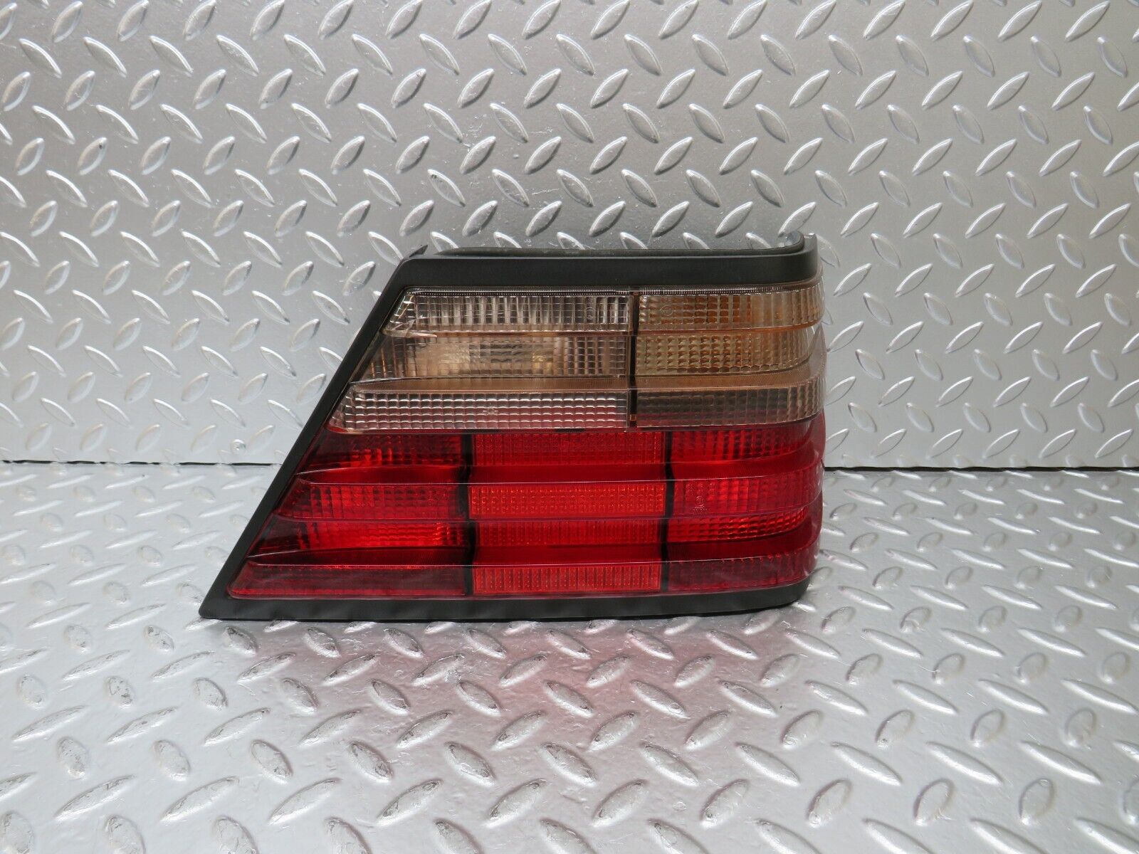 25863 Mercedes-Benz W124 280E Tail Light Right Side