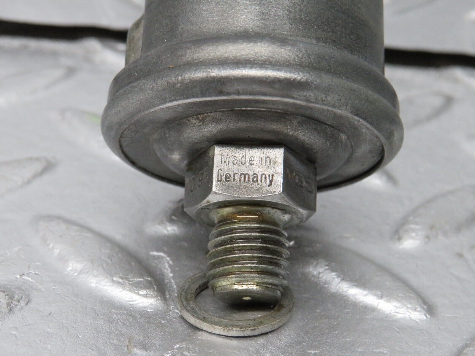 39712 Mercedes-Benz R129 320SL Coupe Oil Pressure Sensor 0065429417