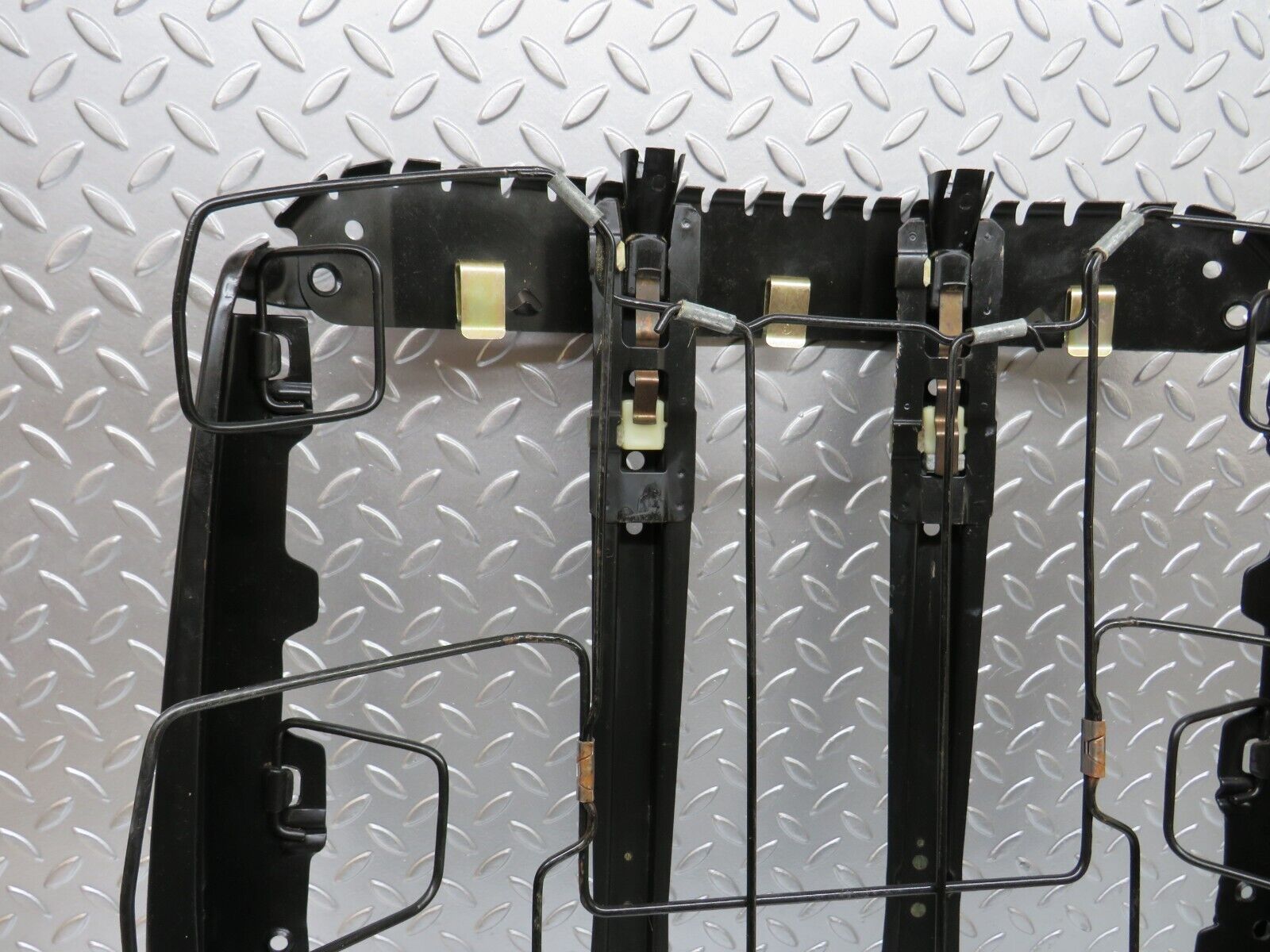 25478 Mercedes-Benz W123 200 Seat Backrest Left Side 1239101385