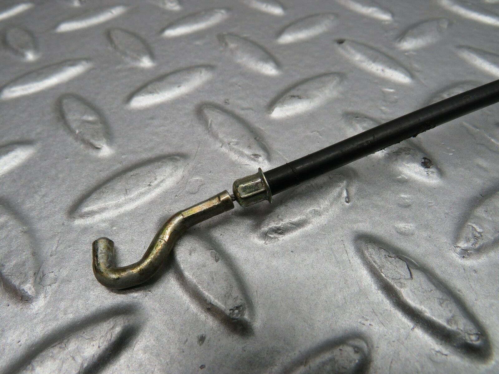 22589 Mercedes-Benz C124 E220 Coupe Door Lock Cable