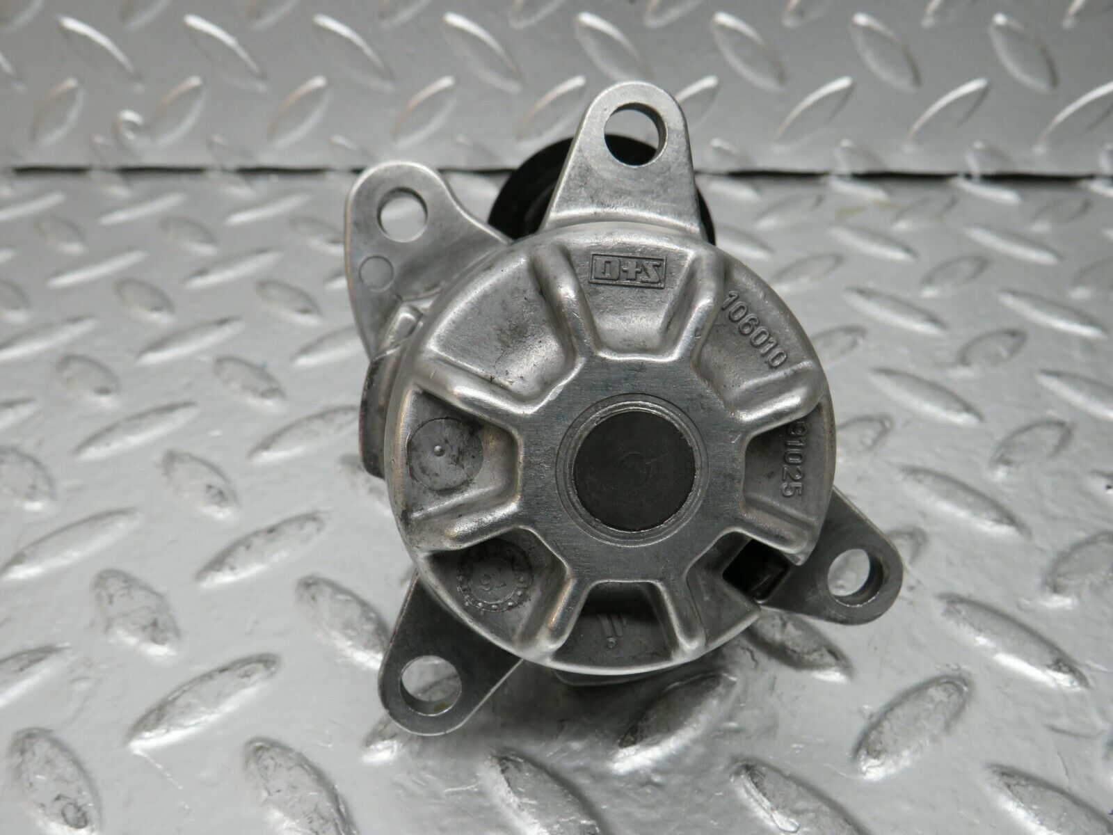 24366 Mercedes-Benz S124 220TE Wagon Belt Tensioner 1112000570