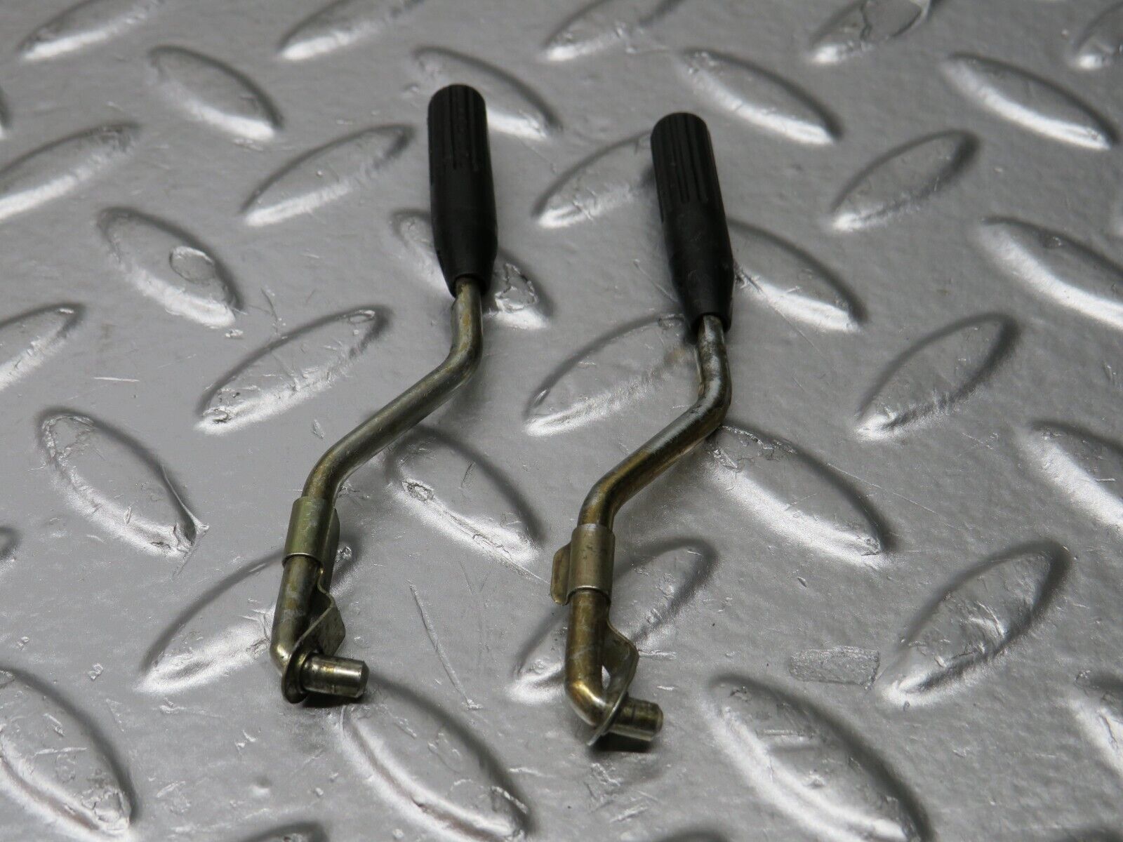 29709 Mercedes-Benz W123 230E Front Door Lock Knob Pair