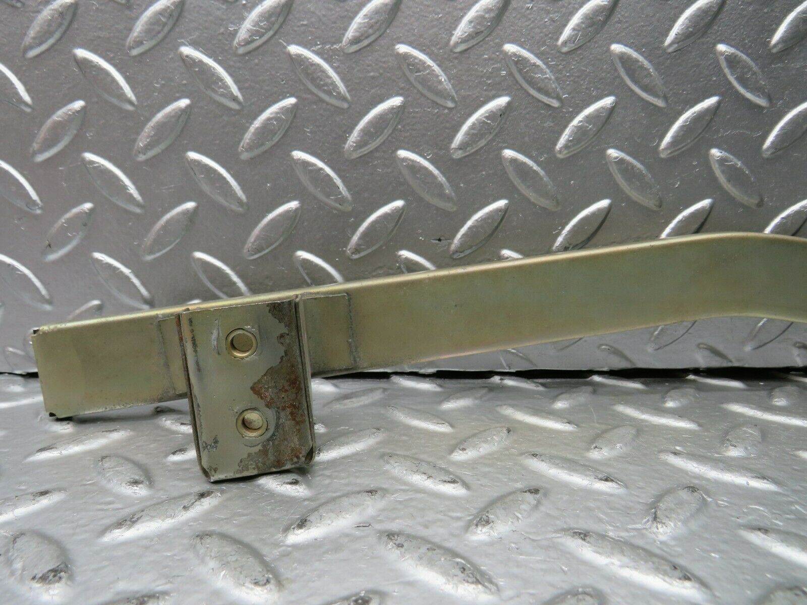 22899 Mercedes-Benz C107 450SLC Coupe Rear Left Window Channel