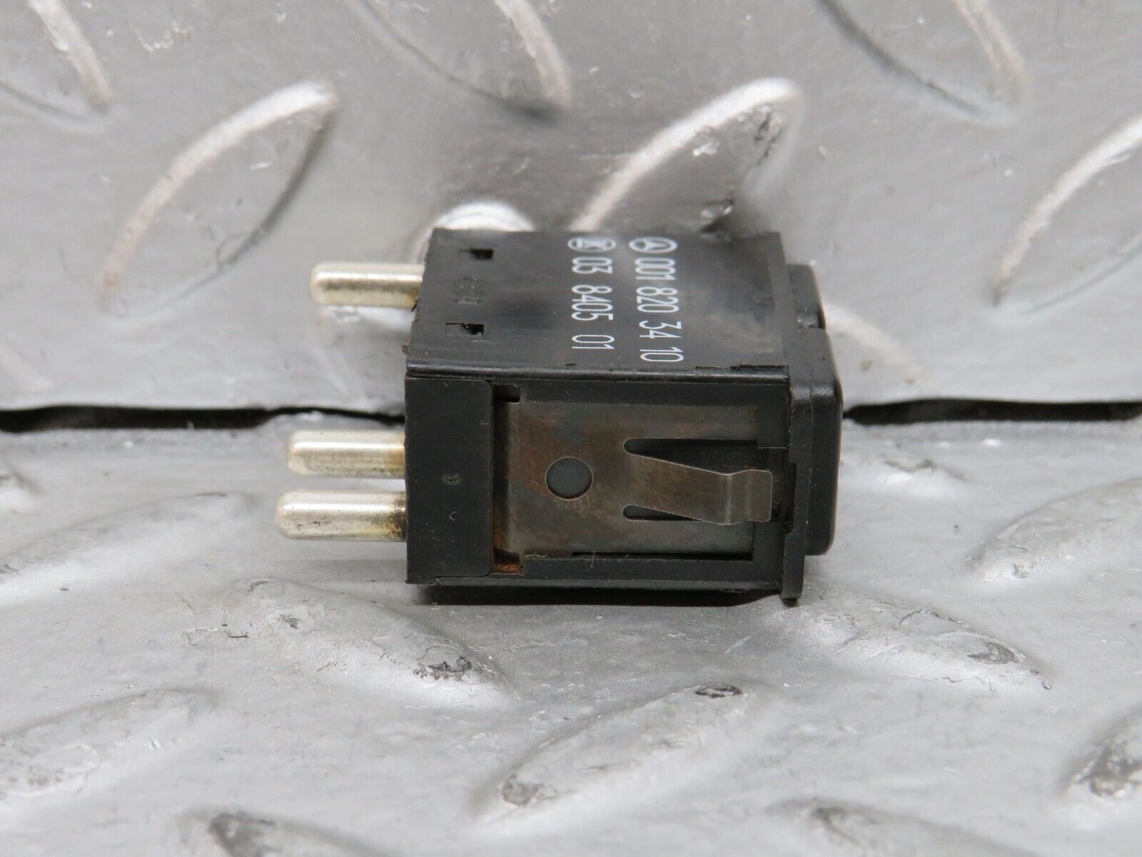 28322 Mercedes-Benz S123 240D Wagon Rear Wiper Control Switch 0018203410