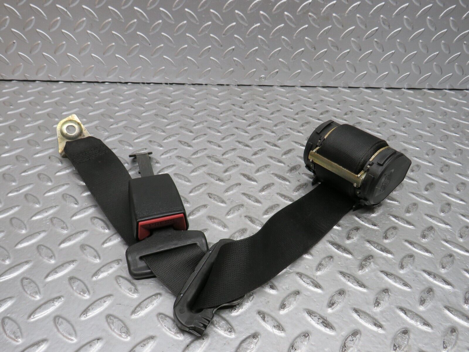 29160 Mercedes-Benz C124 320CE Seat Belt With Buckle Rear Left 1248601486