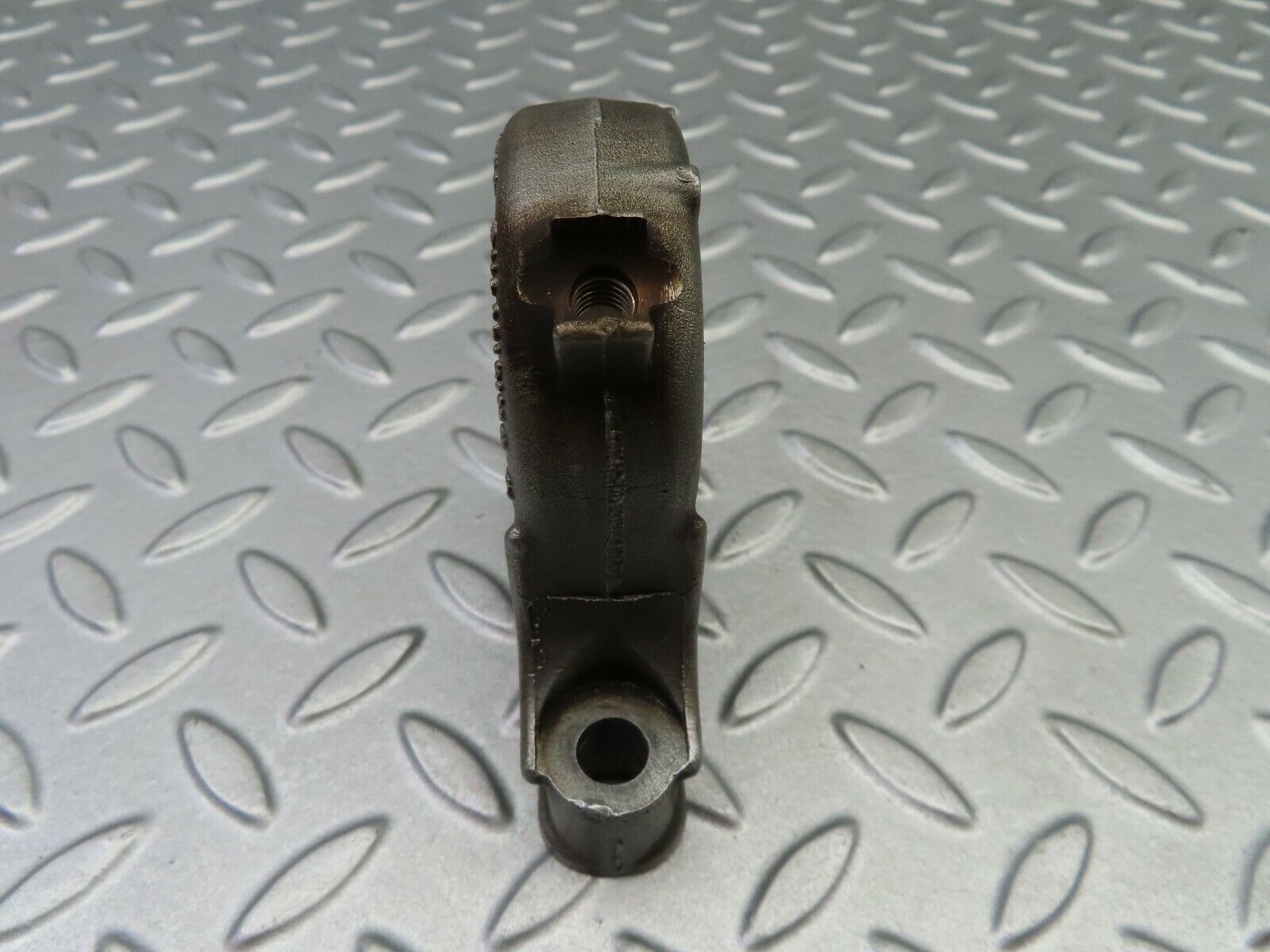 6277 Mercedes-Benz W126 380SE Camshaft Bearing Tower 1160515118