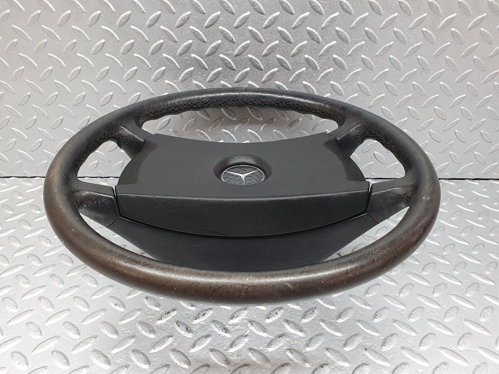 41182 Mercedes-Benz W126 300SE Leather Steering Wheel 1264640017