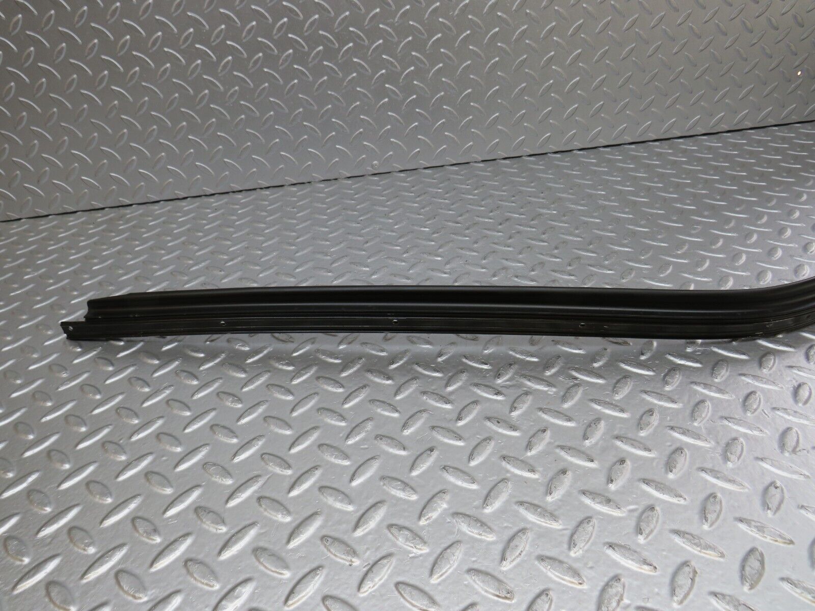 34458 Mercedes-Benz C126 380SEC Coupe Roof Trim Right Side