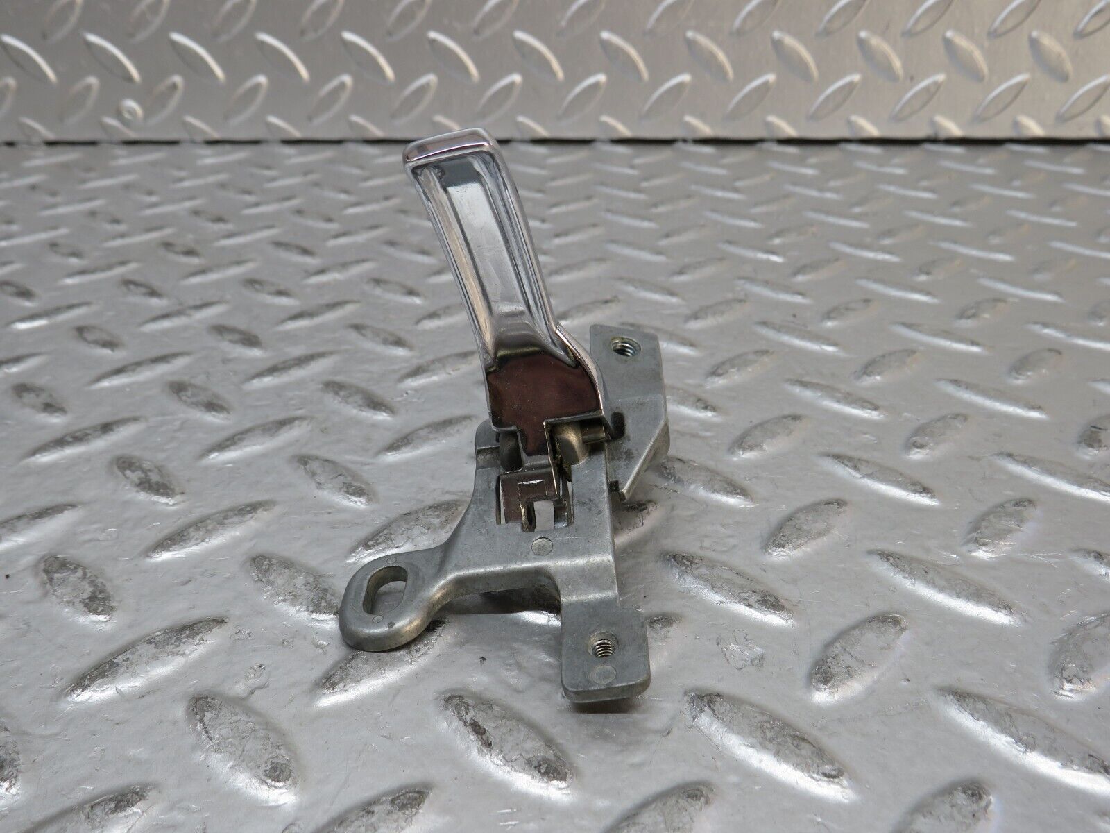 28805 Mercedes-Benz W123 230E Left Door Opener Door Handle 1237600161