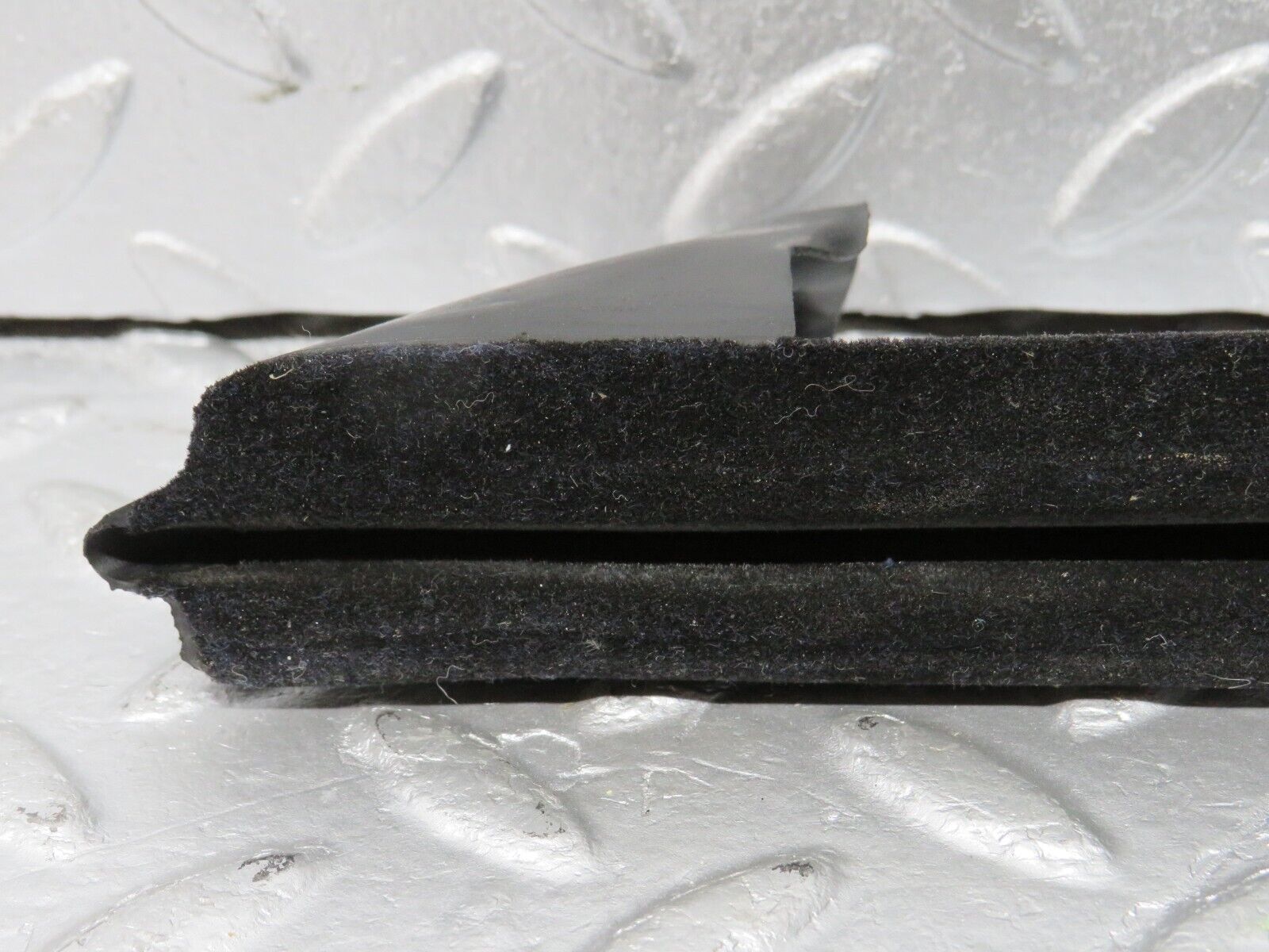 39720 Mercedes-Benz R129 320SL Coupe Left Door Wing Mirror Rubber 1297250166