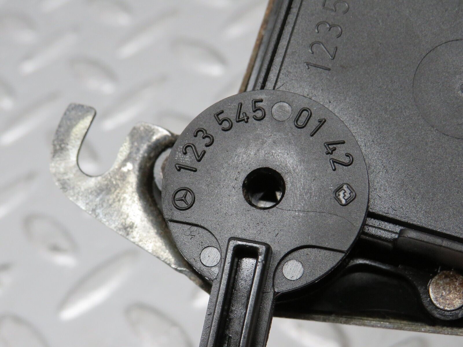 34242 Mercedes-Benz W124 260E Reverse Light Switch 1235450142 1235401945