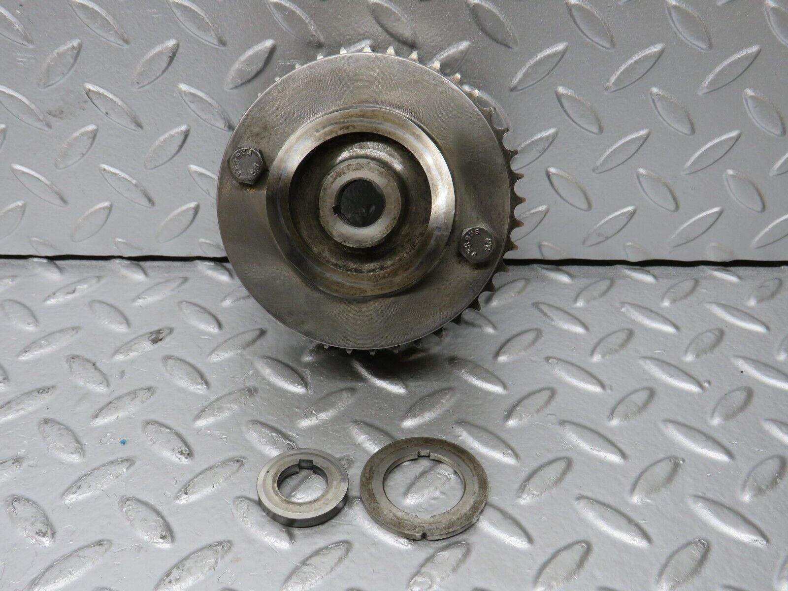 32913 Mercedes-Benz W123 300D Injection Pump Gear Sprocket