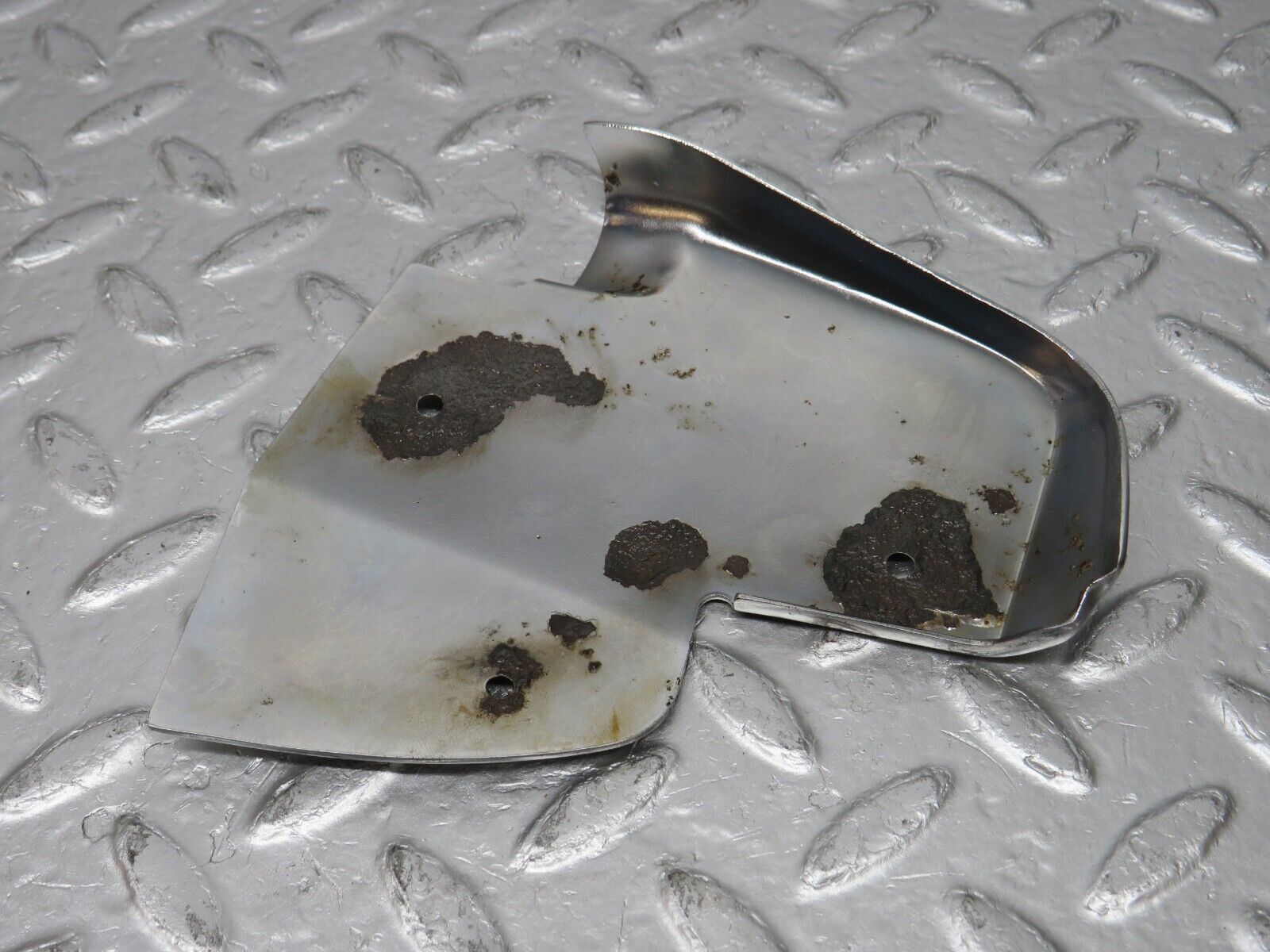 34358 Mercedes-Benz C126 380SEC Coupe Door Chrome Cover Left Side