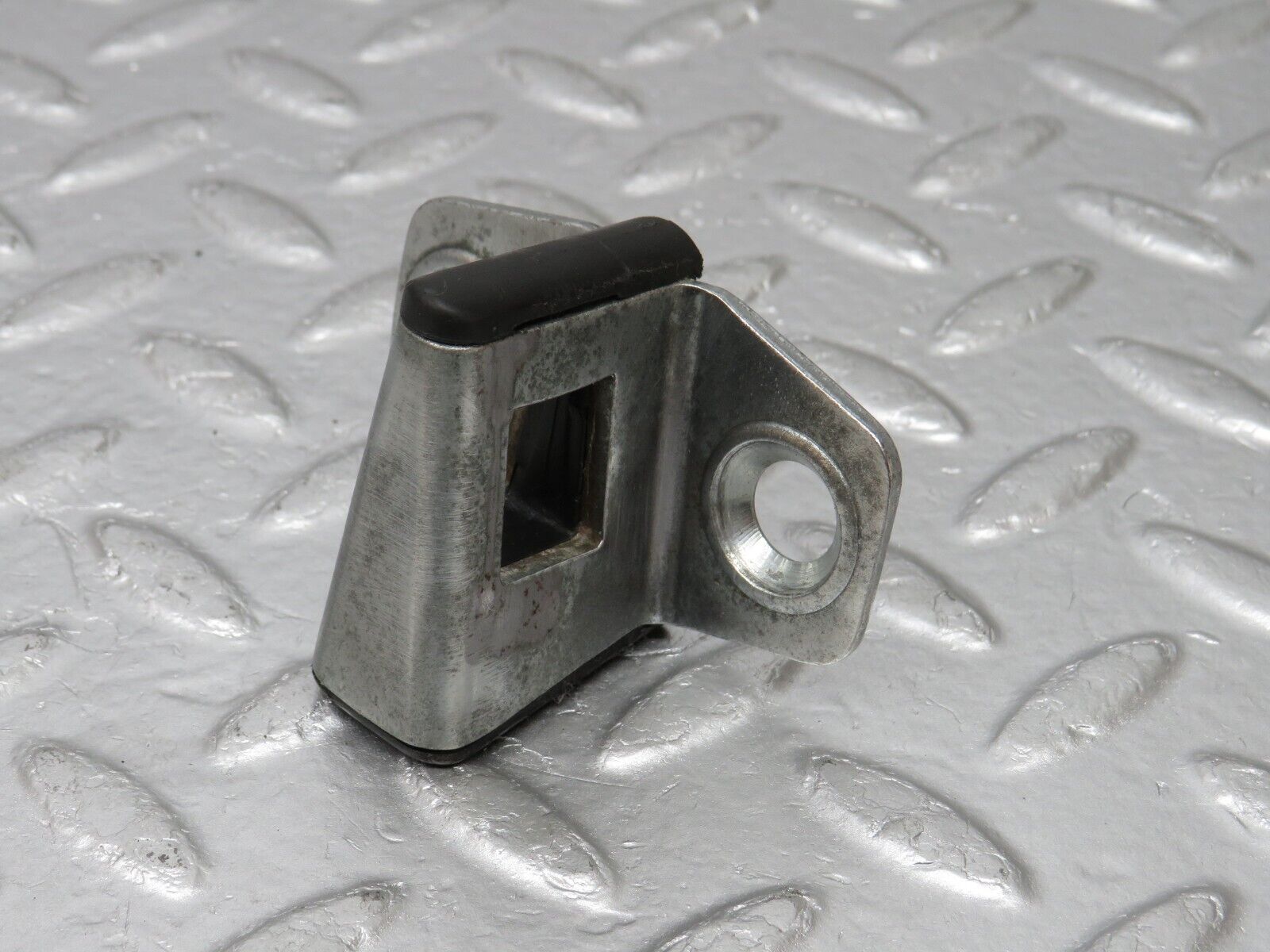 33682 Mercedes-Benz W201 190E 2.0L Door Lock Latch