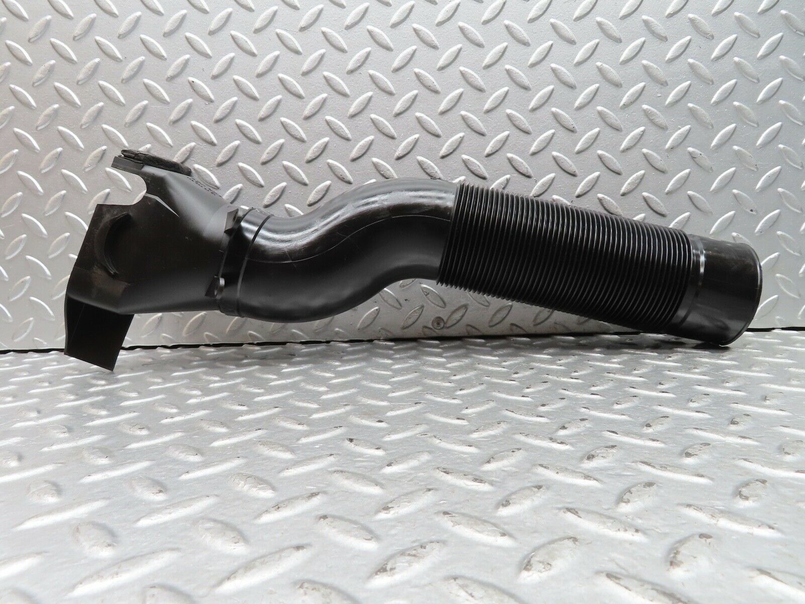 19345 Mercedes-Benz C140 CL420 Coupe Air Intake Hose Left Side 1190947582