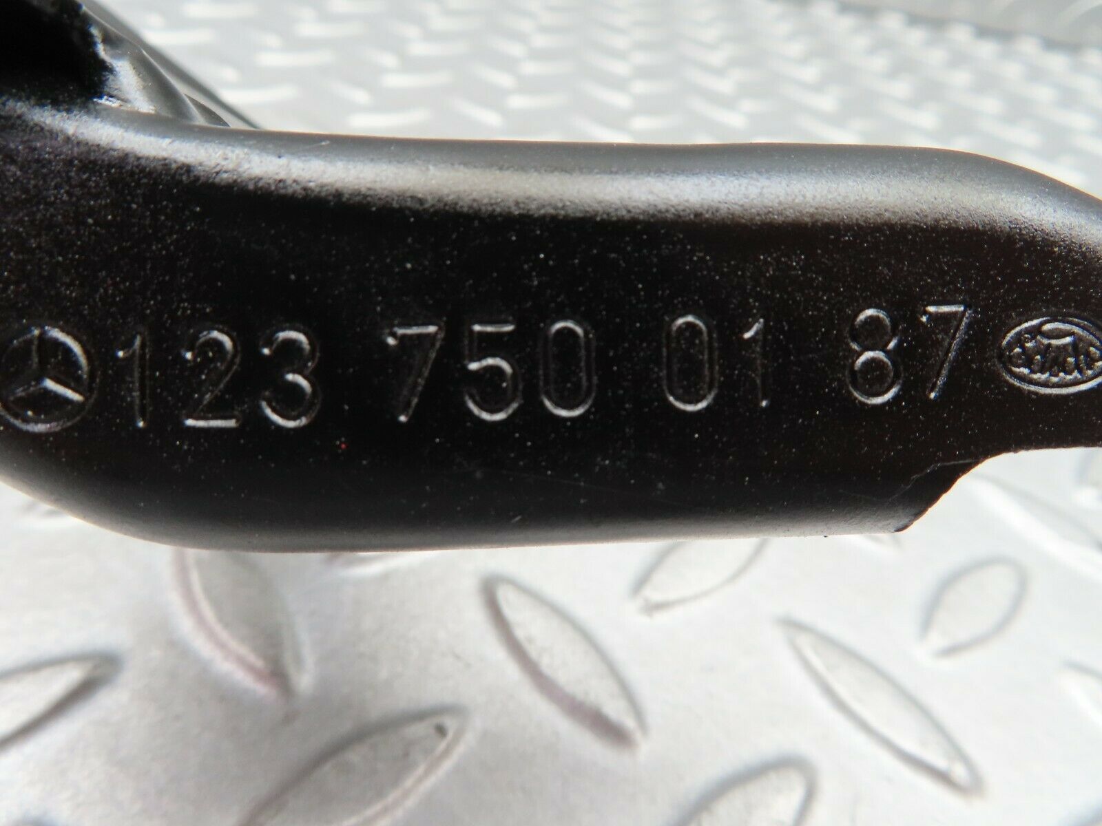 5728 Mercedes-Benz W123 200 Trunk Lid Hinge Left Side 1237500187