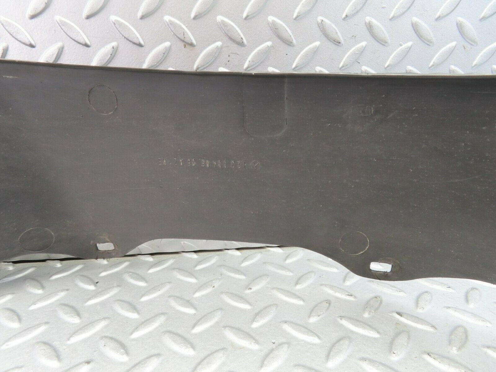 9695 Mercedes-Benz C123 280CE Coupe Front Right Fender Wing Splash Guard 1238840635