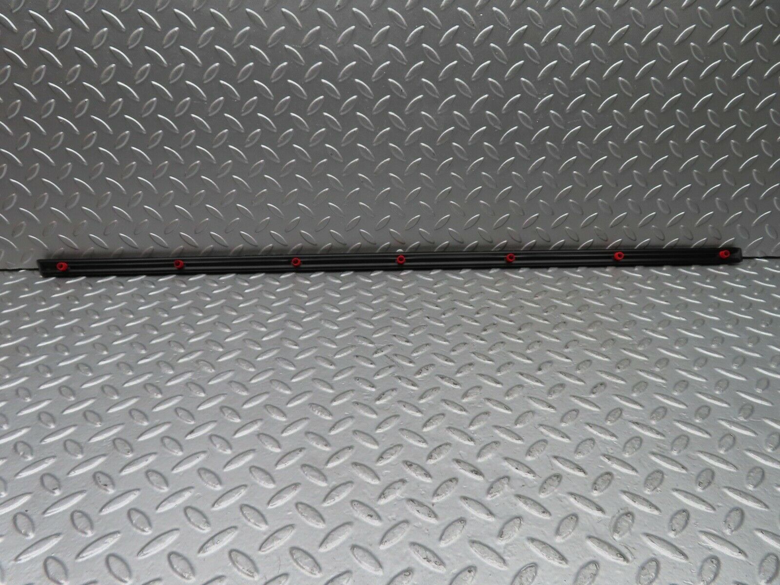 21105 Mercedes-Benz W123 230E Rear Left Door Centre Moulding Trim