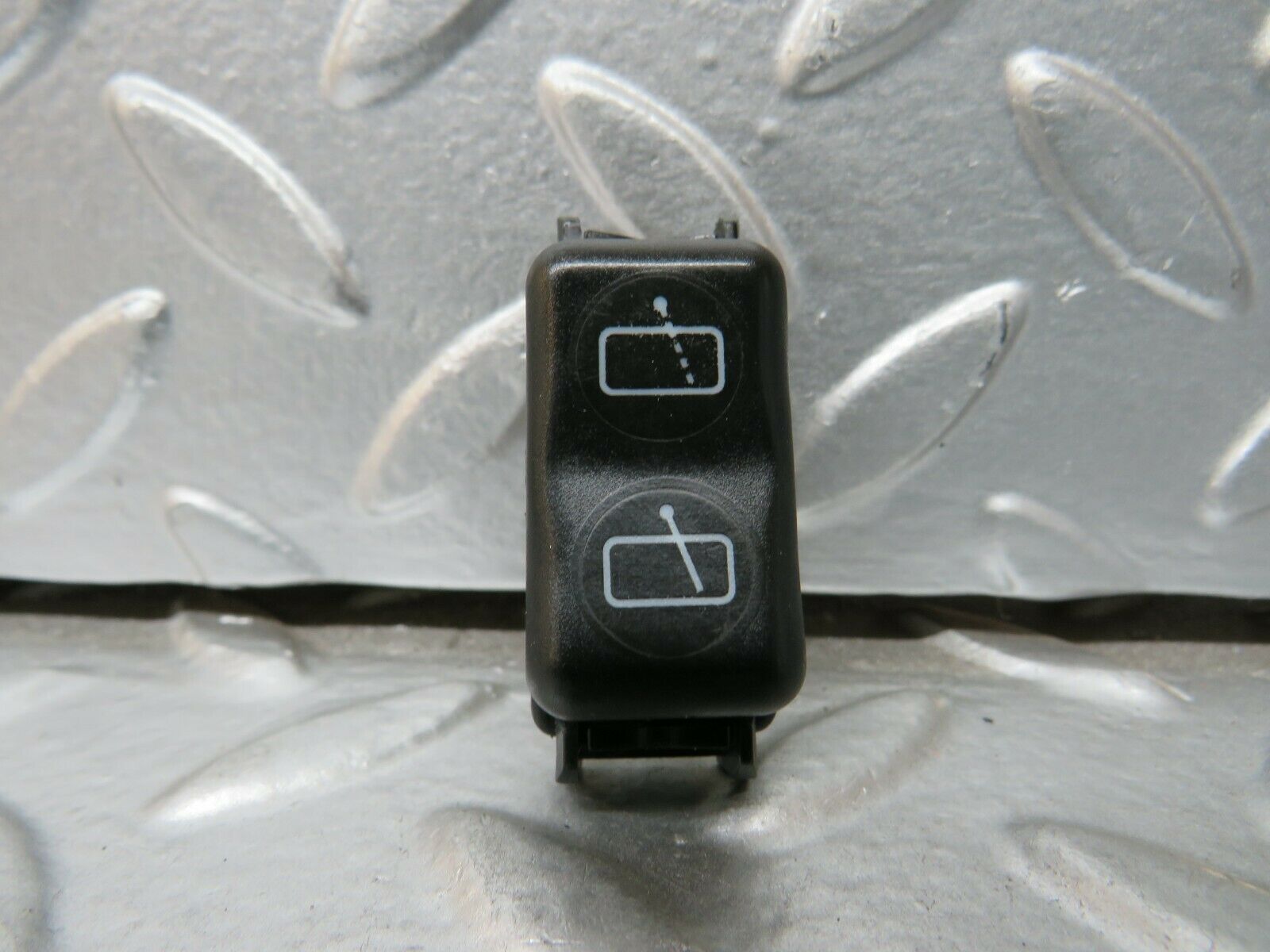 24292 Mercedes-Benz S124 220TE Wagon Windscreen Wiper Switch 1248210151