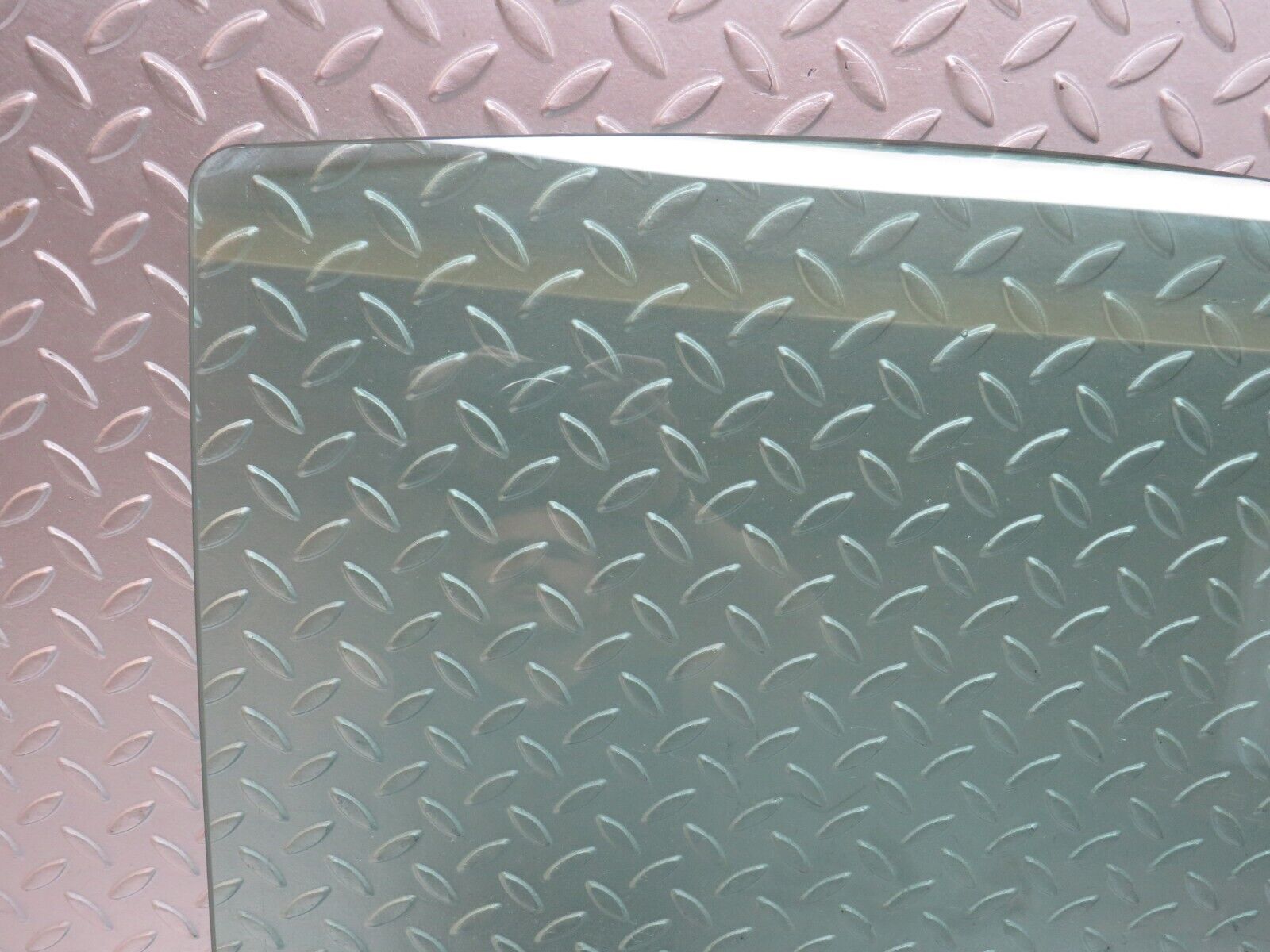 35165 Mercedes-Benz W221 Rear Left Door Window Glass